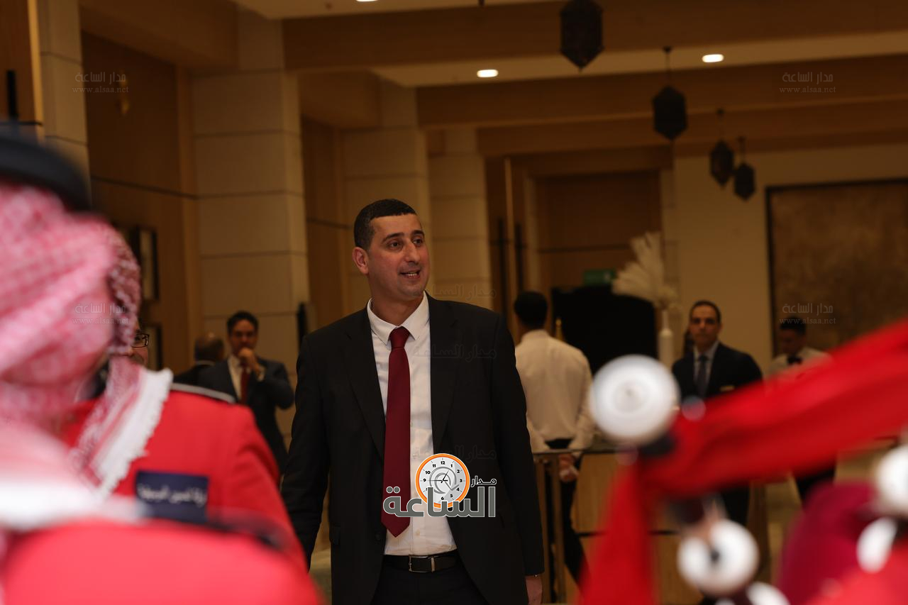 Madar Al-Saa Images 0.5240377647335416