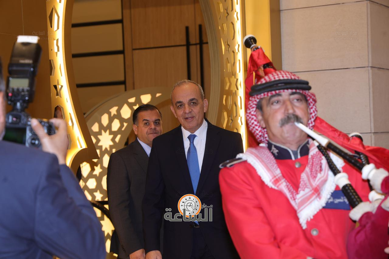 Madar Al-Saa Images 0.8195038637945052