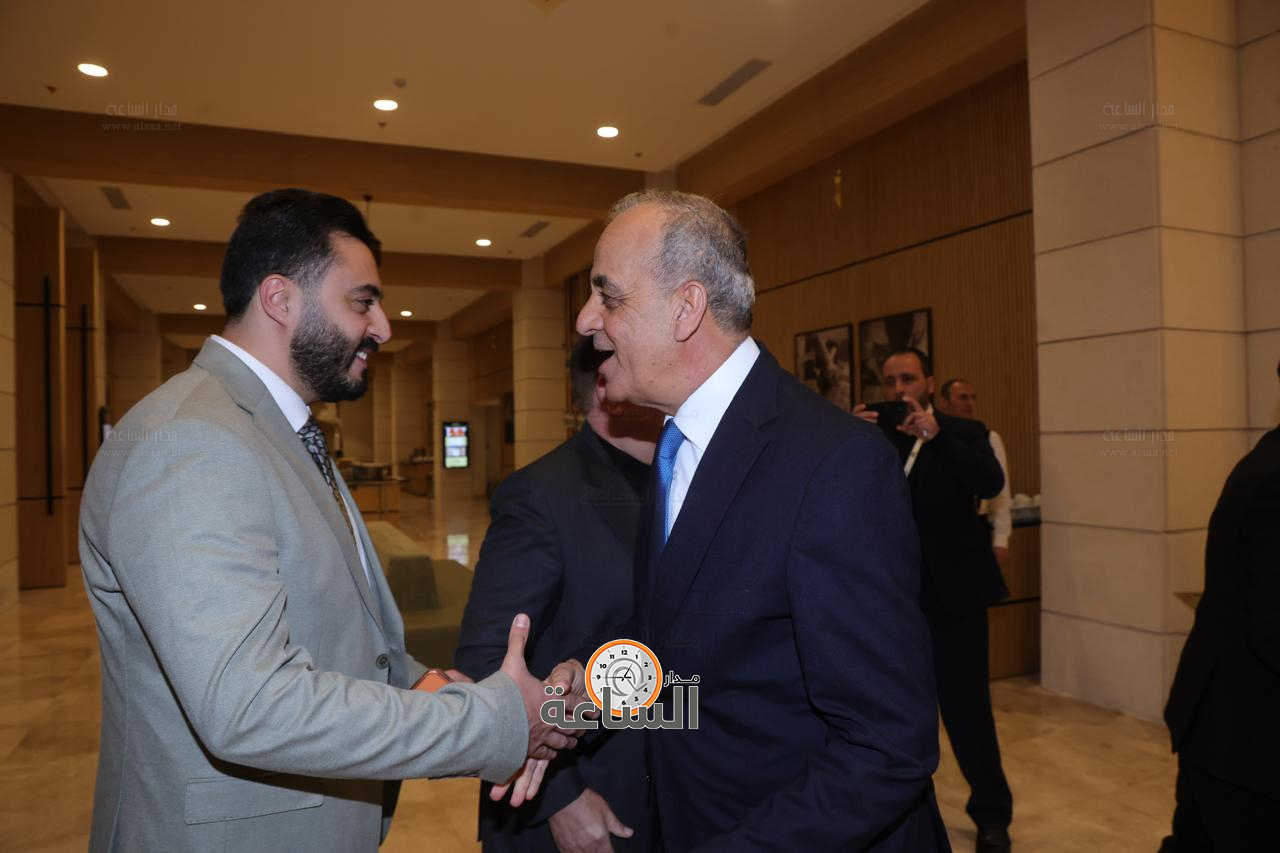 Madar Al-Saa Images 0.7150899624900565