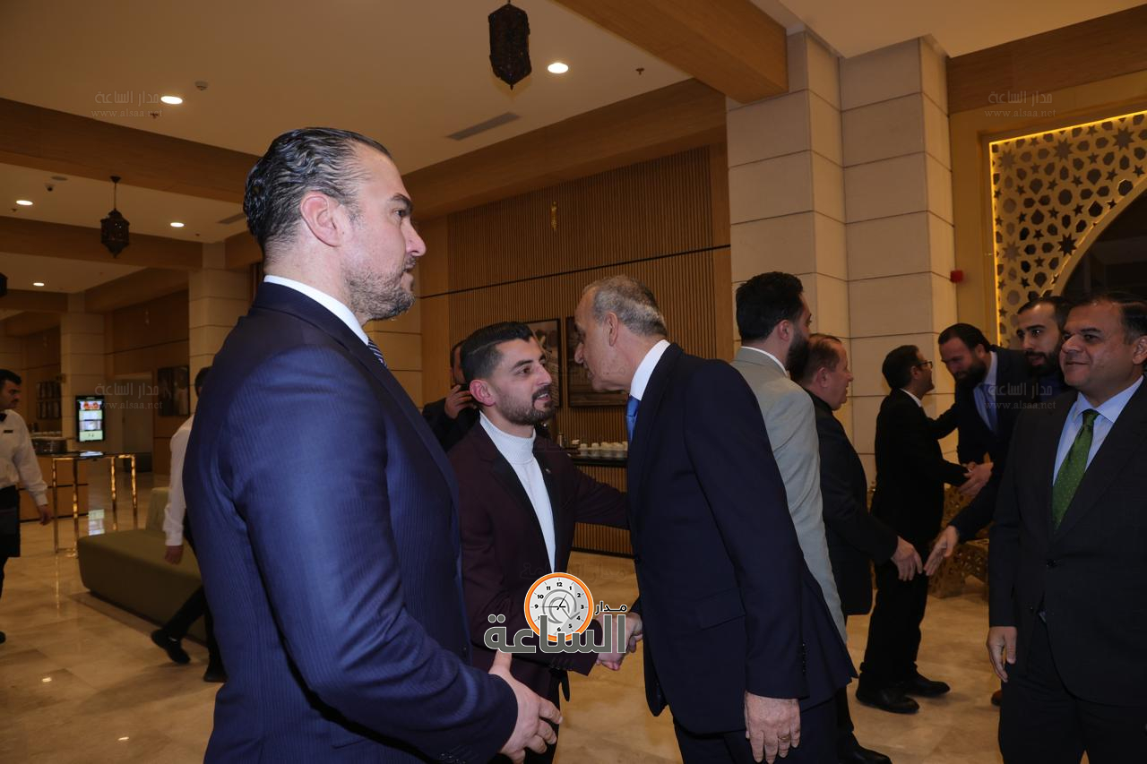 Madar Al-Saa Images 0.36519921940969