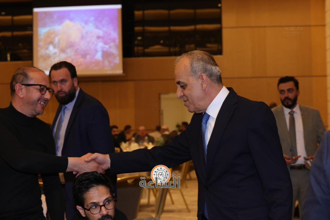 Madar Al-Saa Images 0.9257541470354079