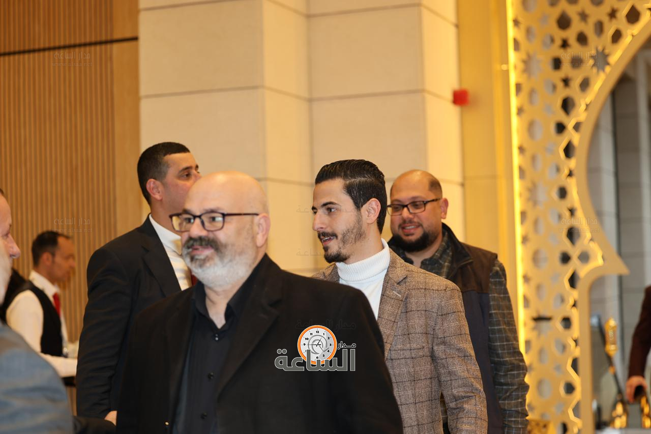 Madar Al-Saa Images 0.57159584585789