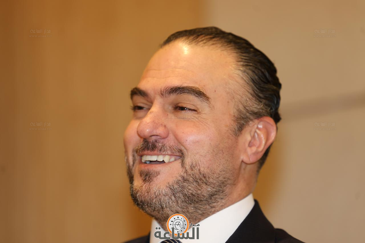 Madar Al-Saa Images 0.5308764098872245