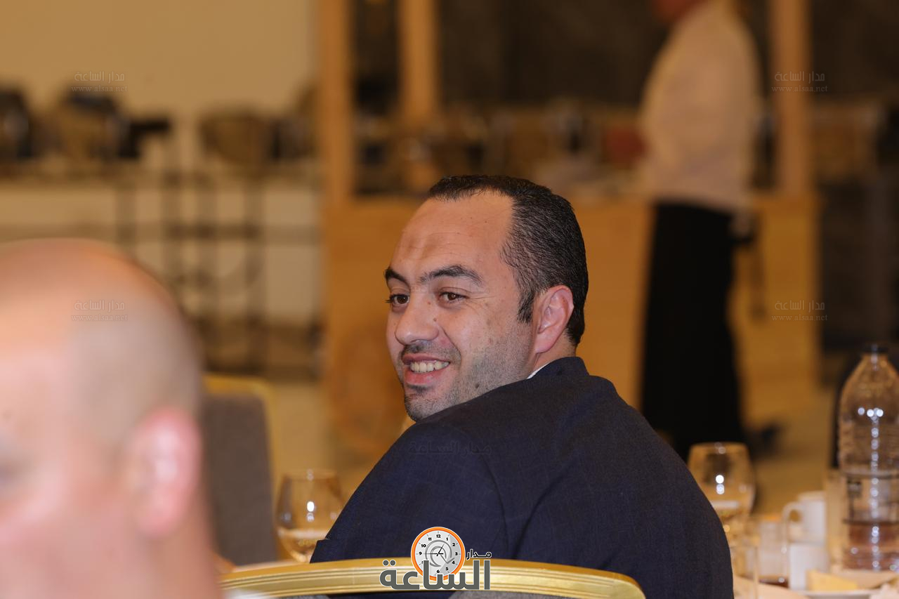 Madar Al-Saa Images 0.5152049201568513