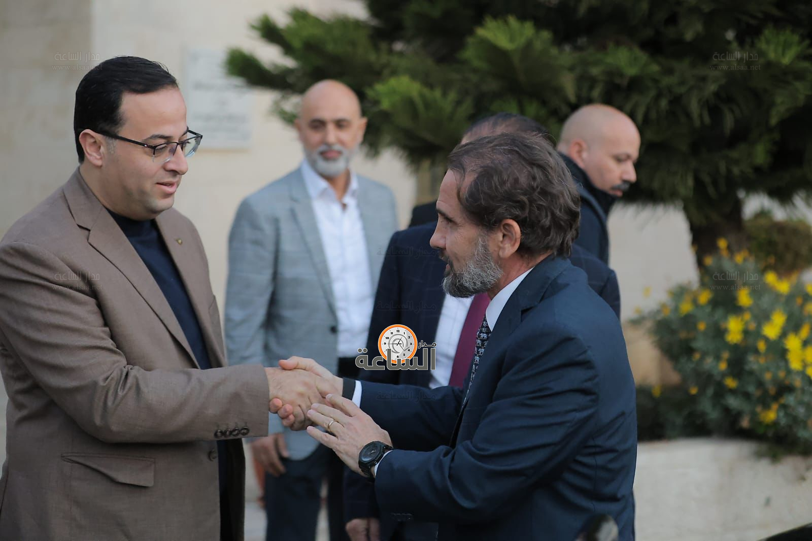 Madar Al-Saa Images 0.7541534643780343