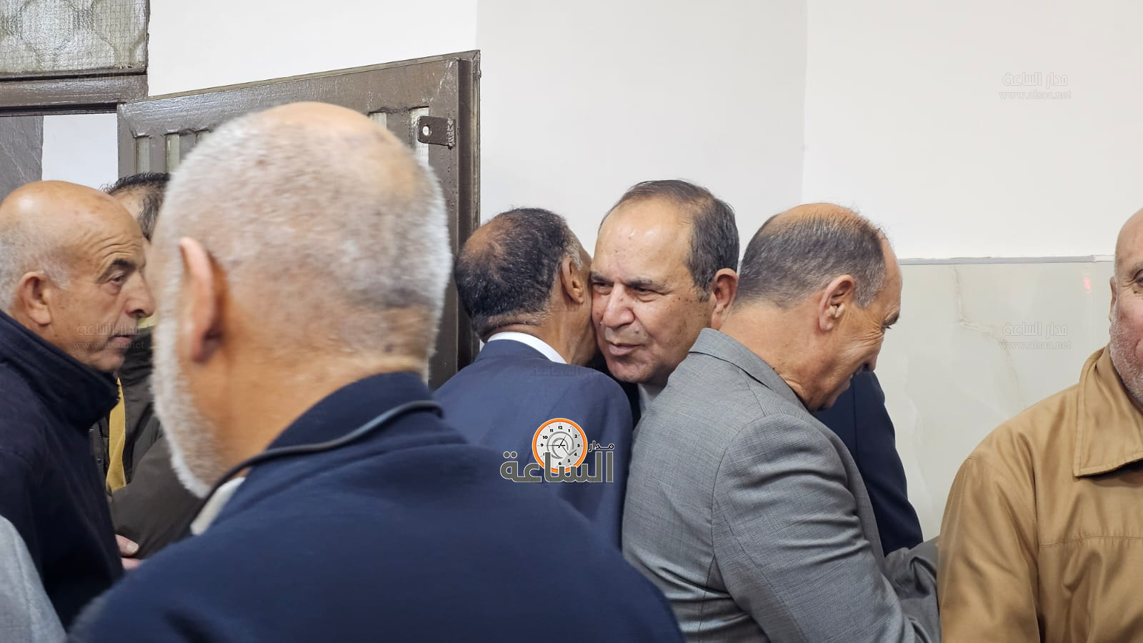 Madar Al-Saa Images 0.04480434123633836