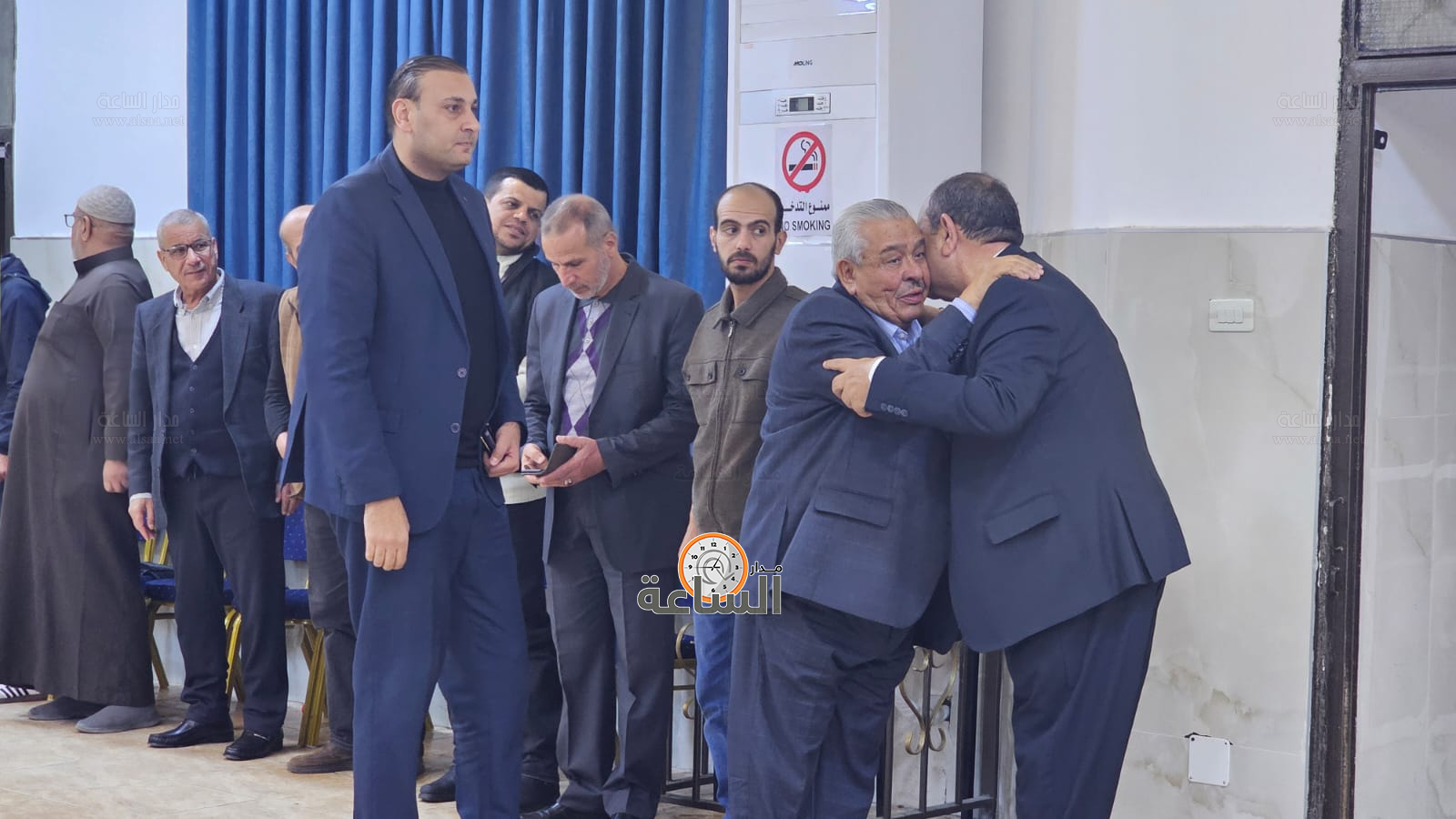 Madar Al-Saa Images 0.04011149631596622