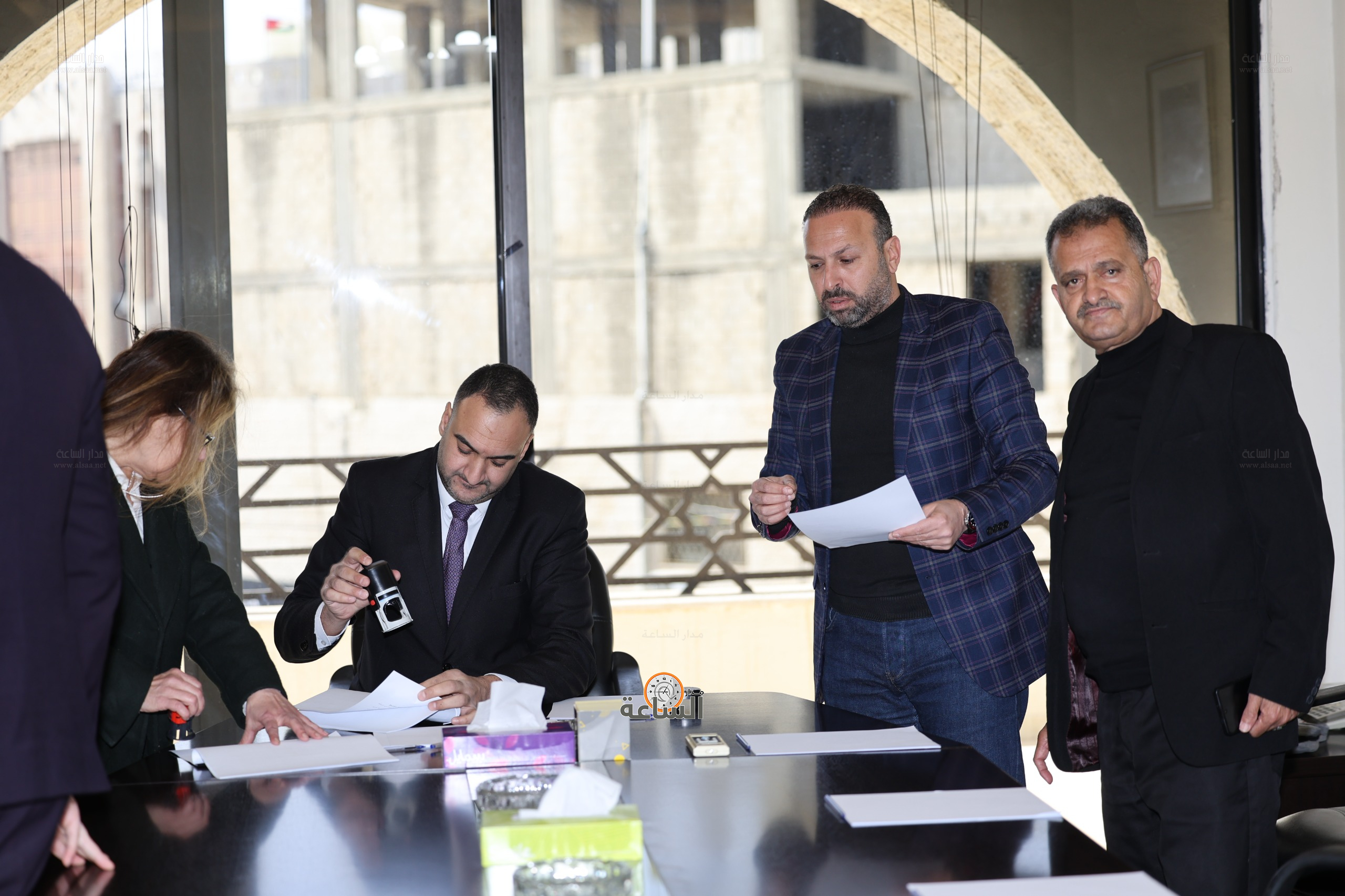 Madar Al-Saa Images 0.0069643335671879525