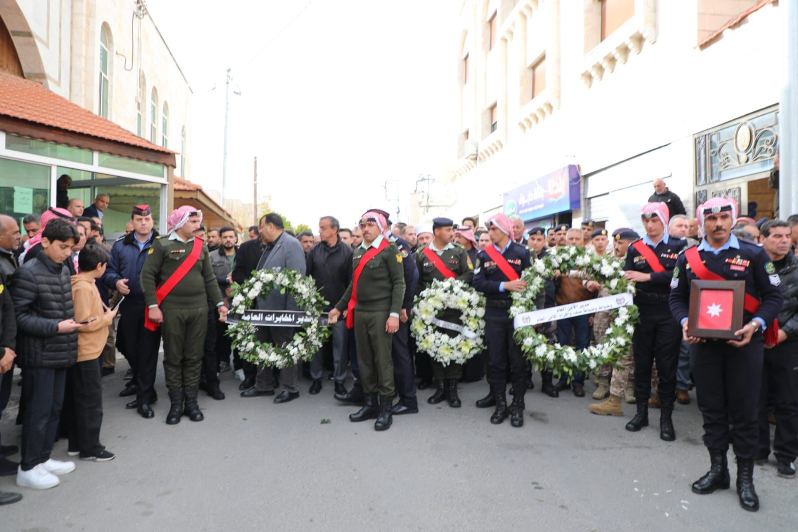 Madar Al-Saa Images 0.25951403656573535