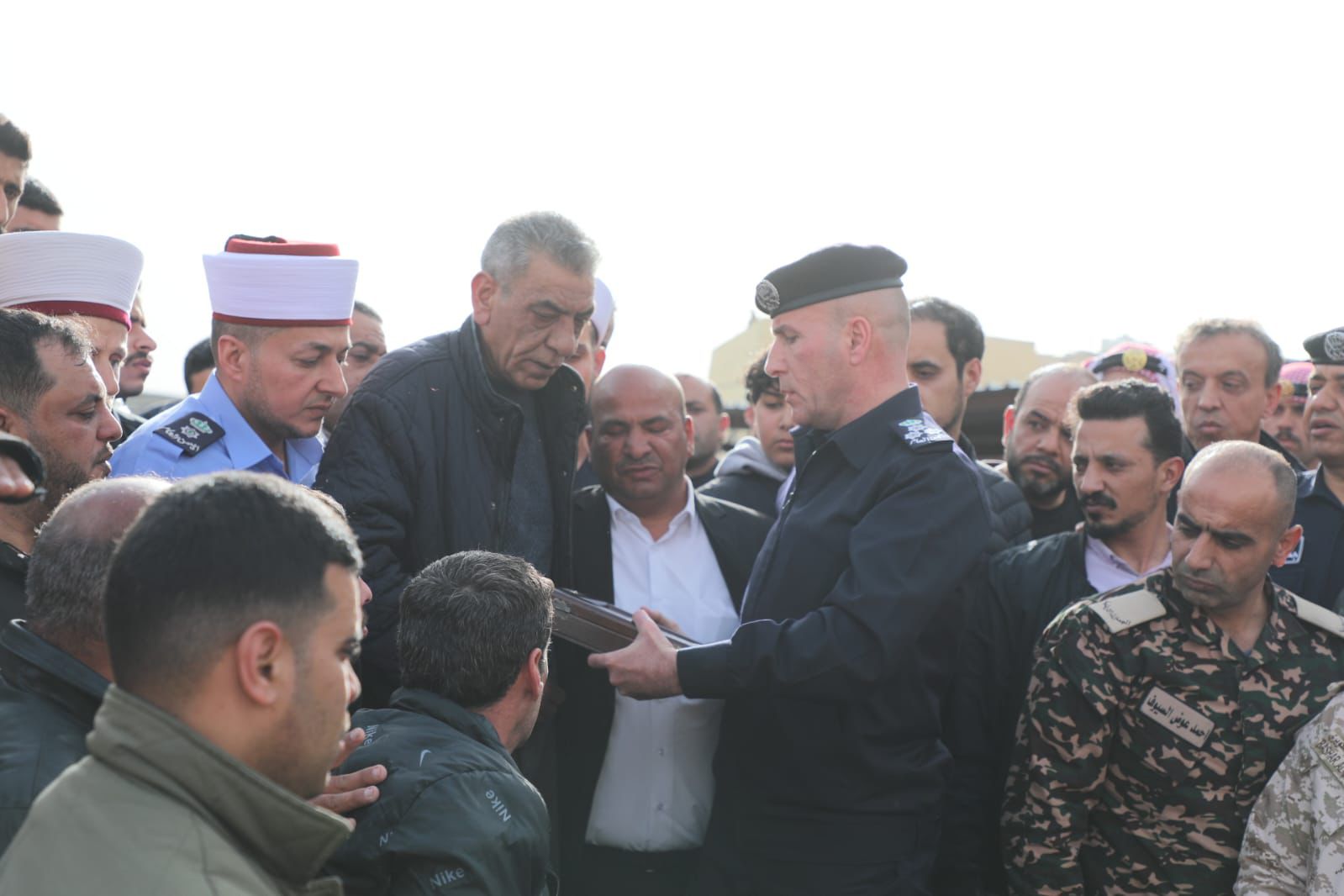 Madar Al-Saa Images 0.035619369939376755