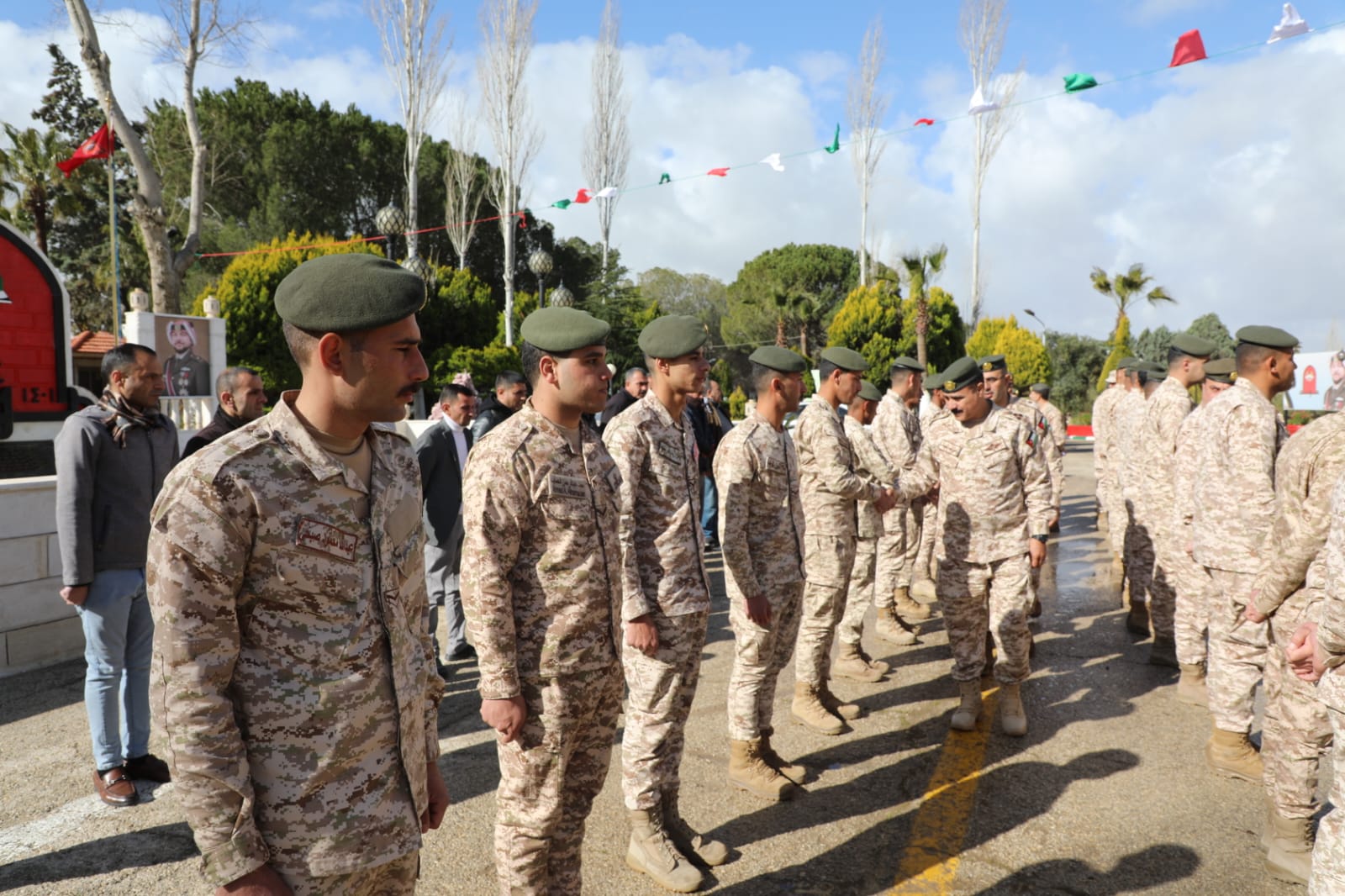 Madar Al-Saa Images 0.8527032711707873