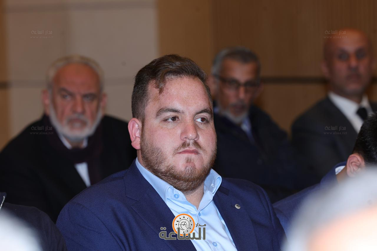 Madar Al-Saa Images 0.05168063146636792