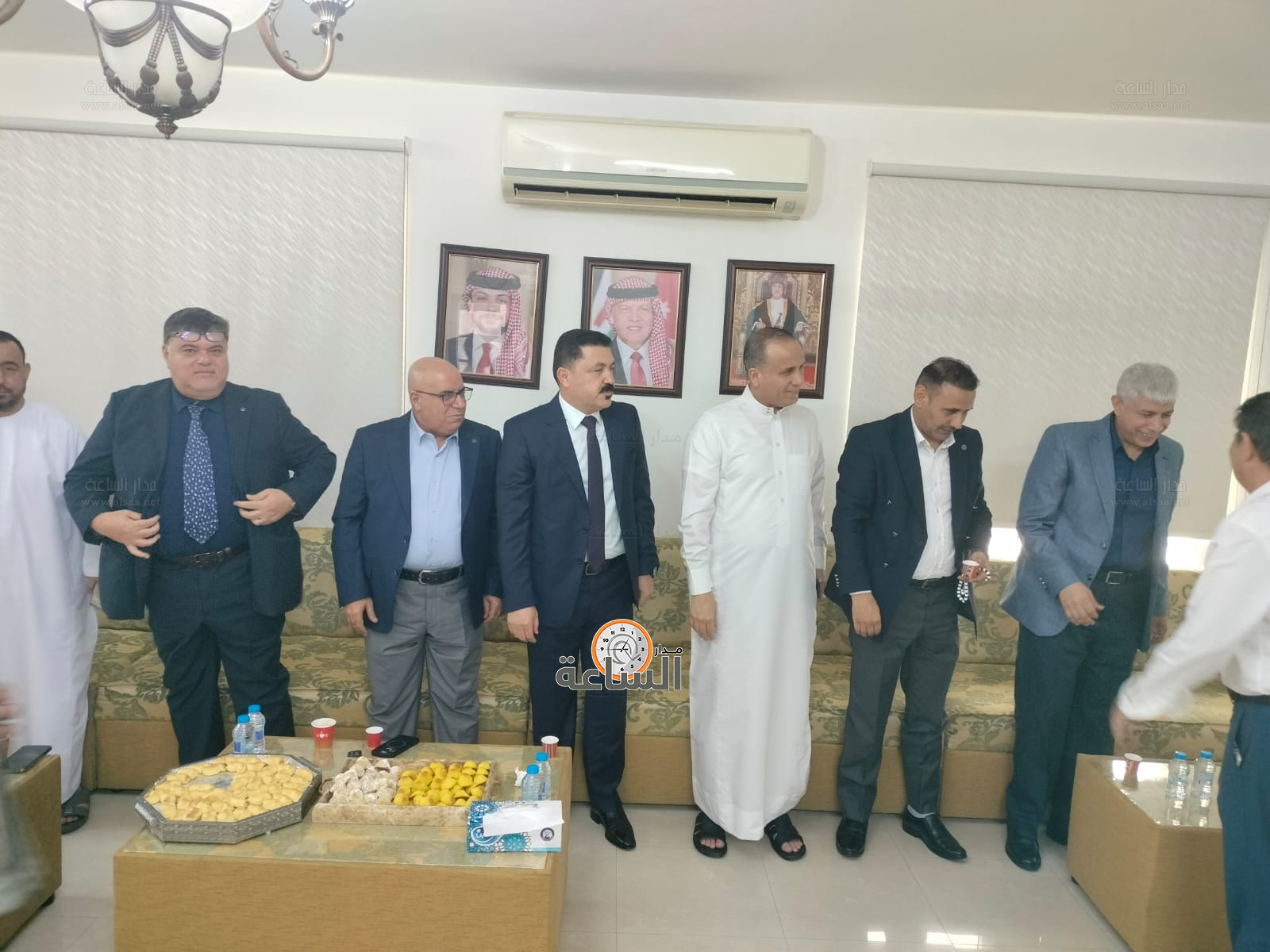 Madar Al-Saa Images 0.8847780706006175