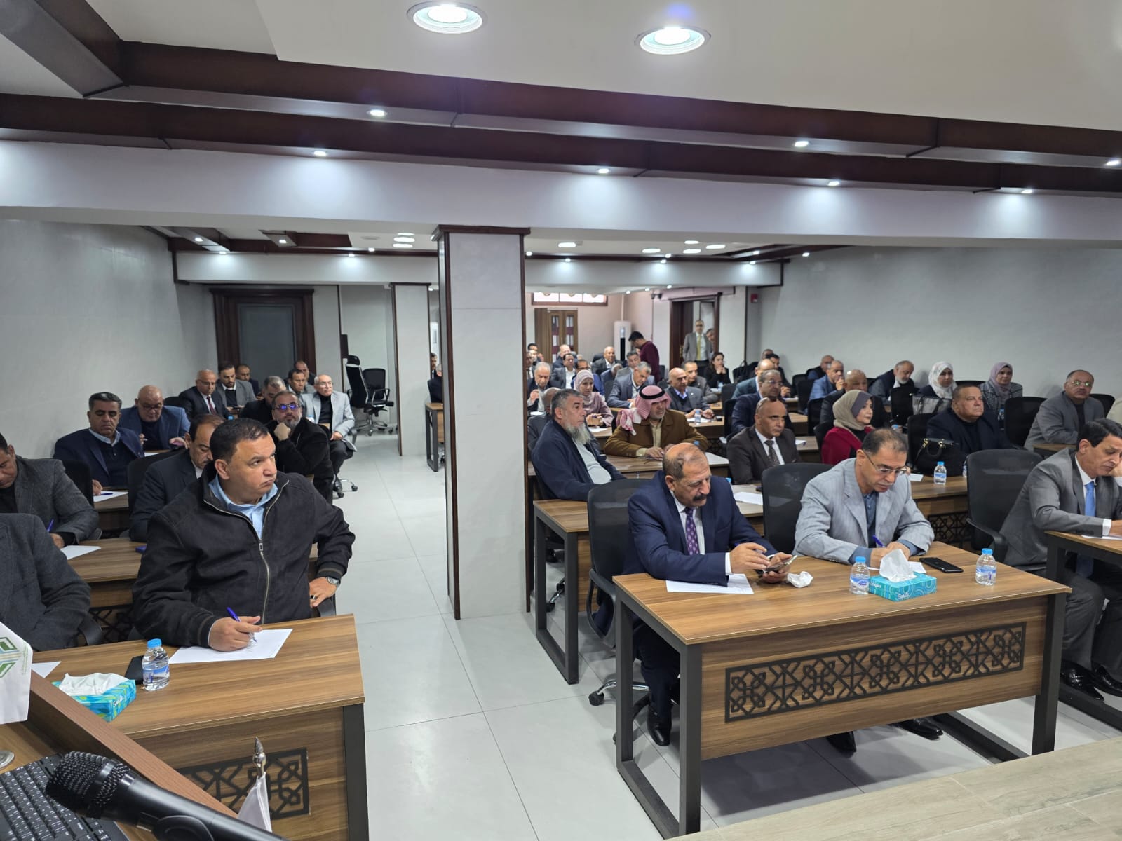 Madar Al-Saa Images 0.1017902494594175