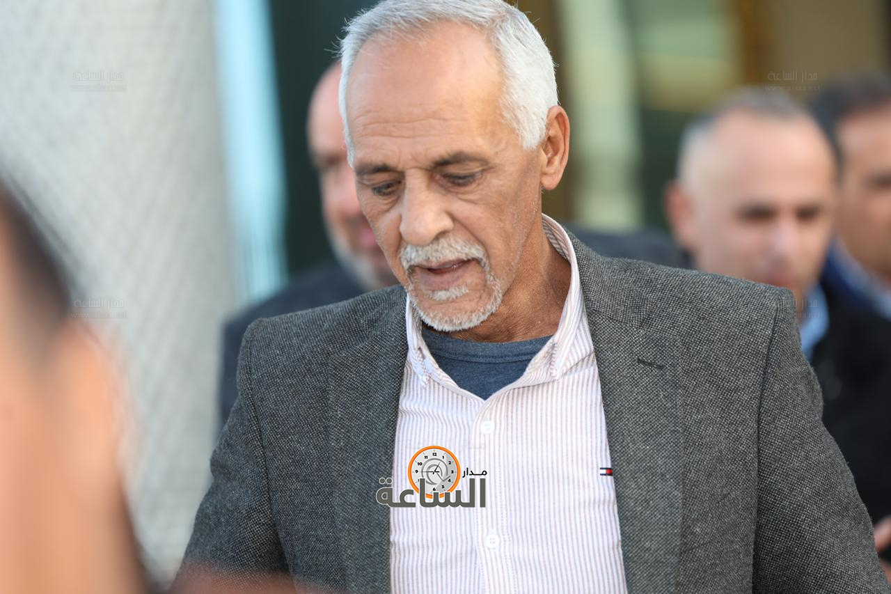 Madar Al-Saa Images 0.4101714170465891