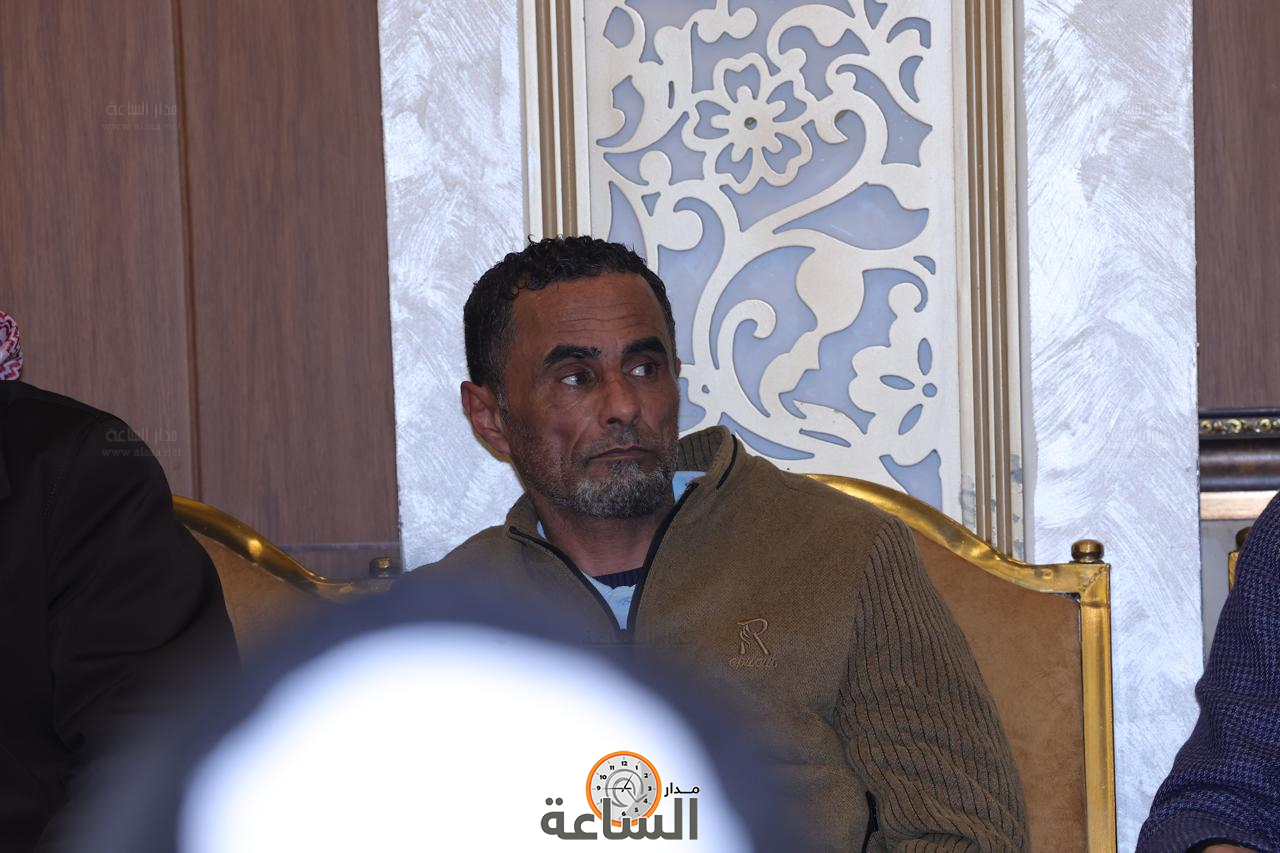 Madar Al-Saa Images 0.4843756018799613