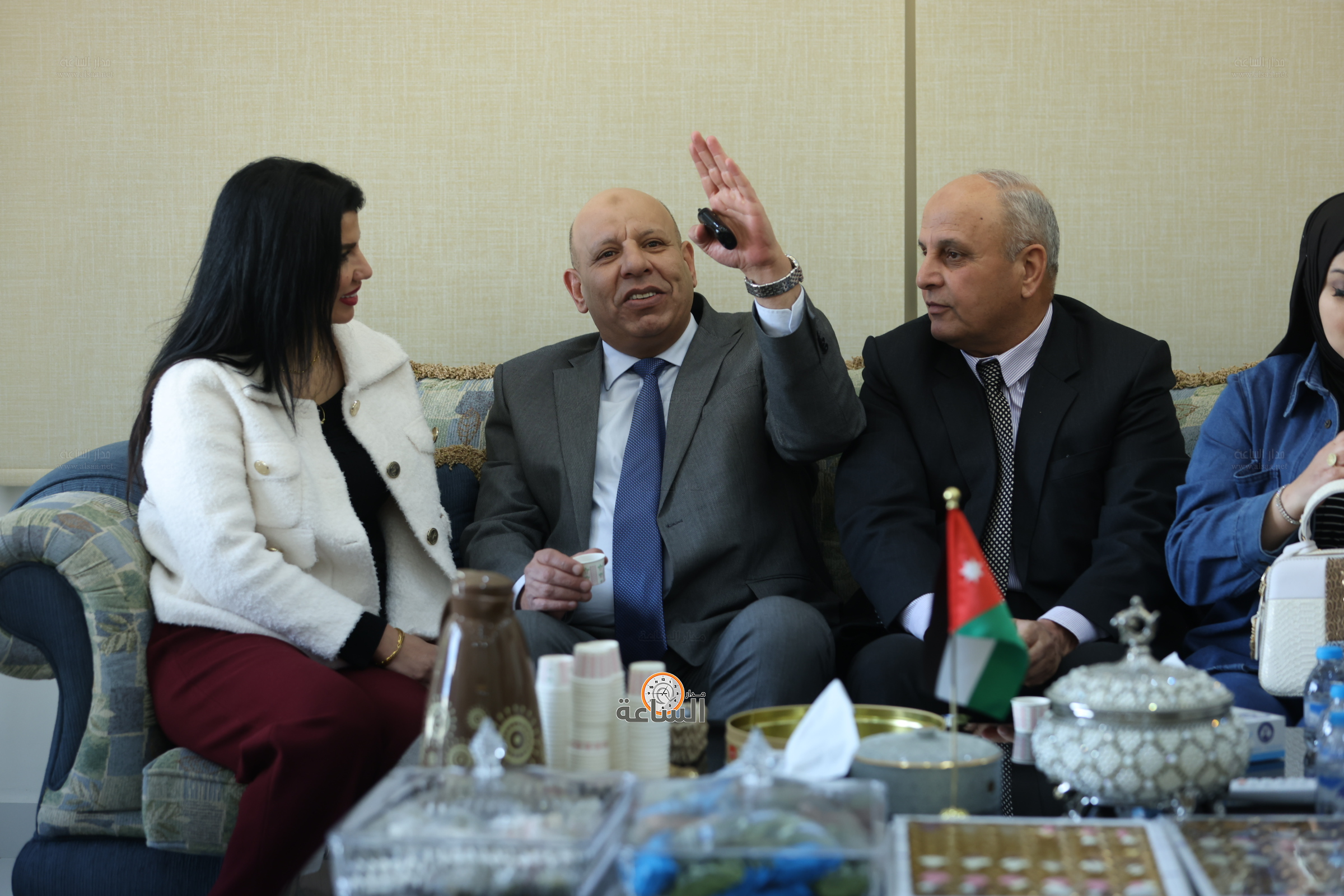 Madar Al-Saa Images 0.964888773071883