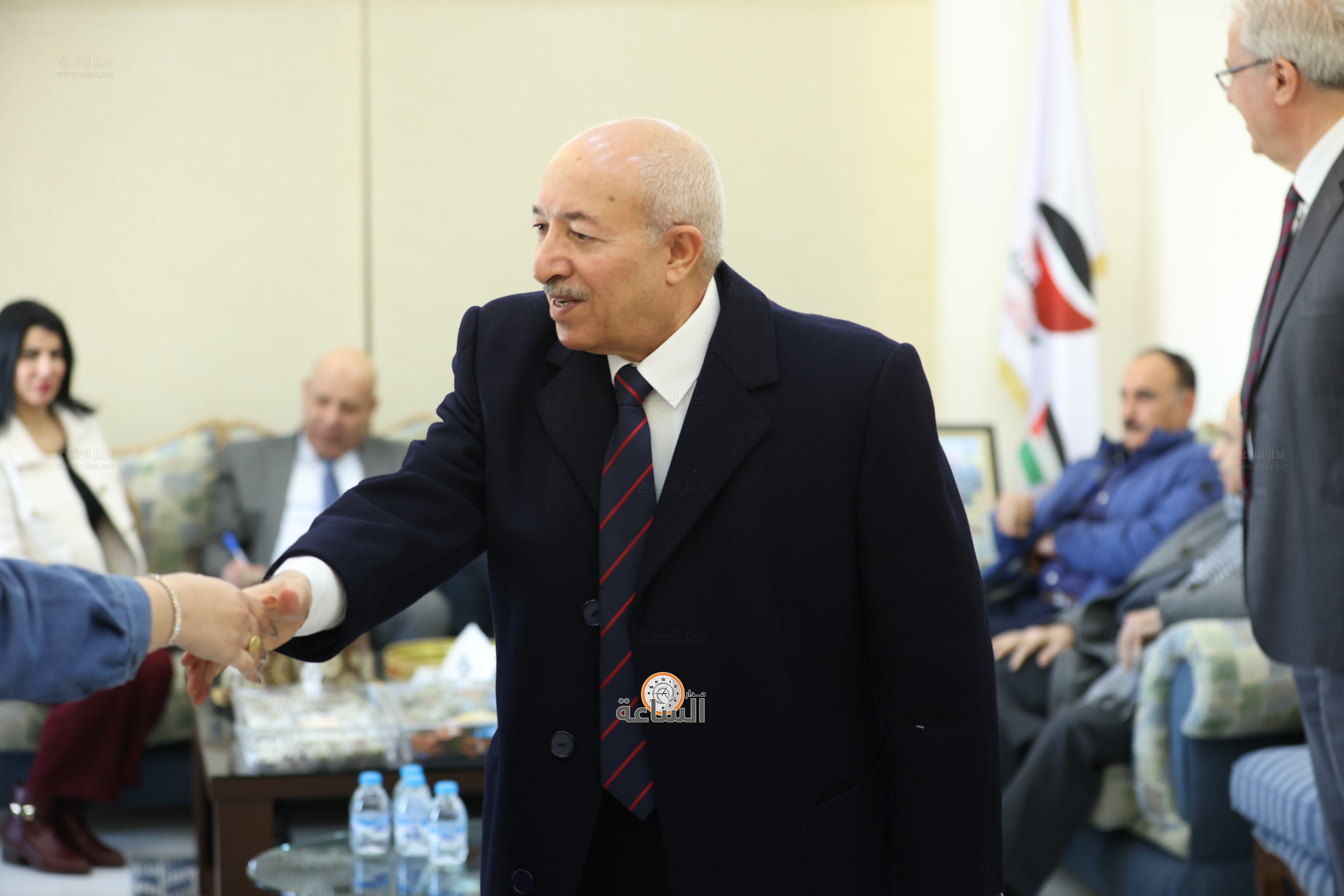 Madar Al-Saa Images 0.933818533692702