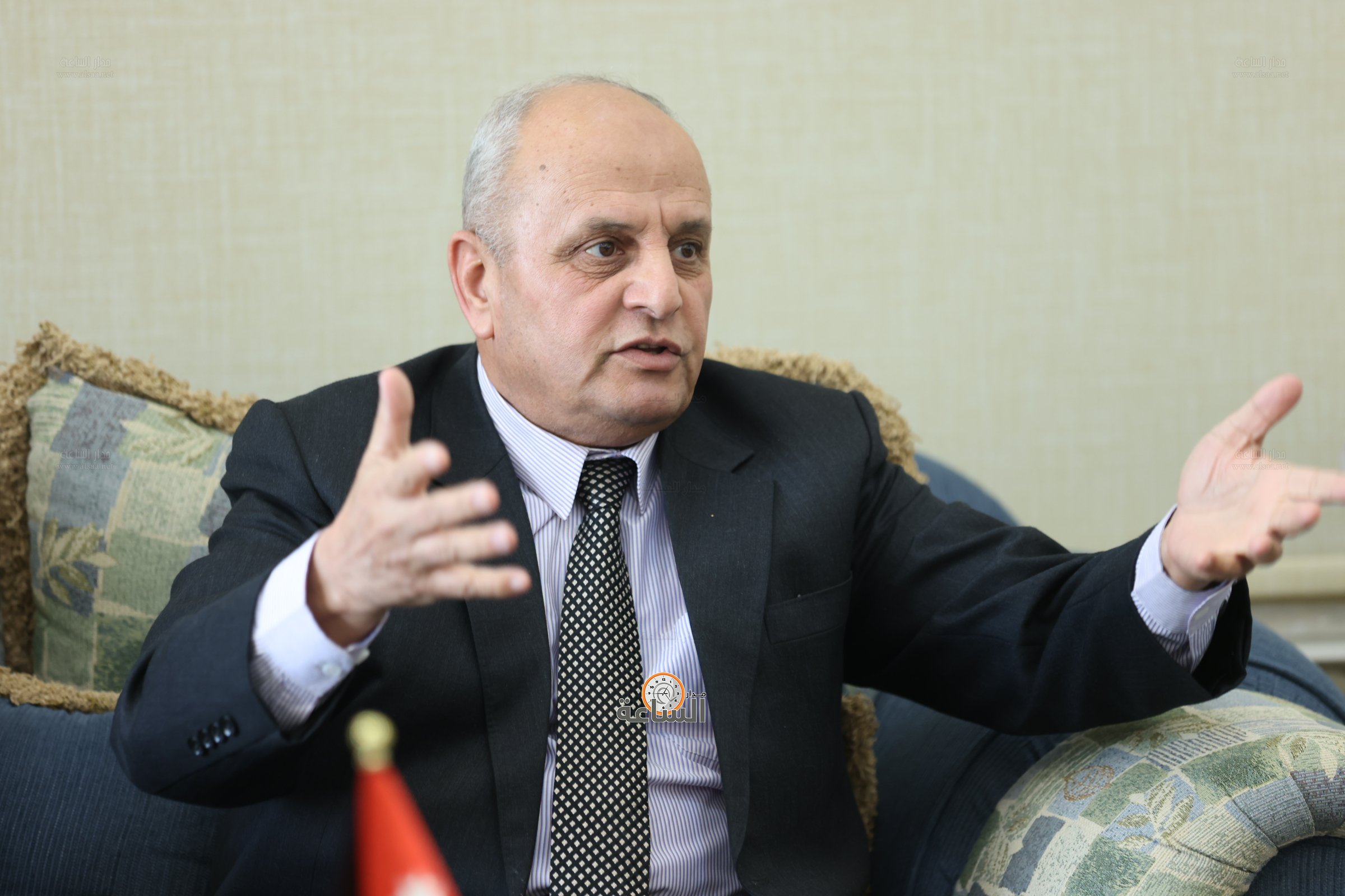 Madar Al-Saa Images 0.3669452811887006