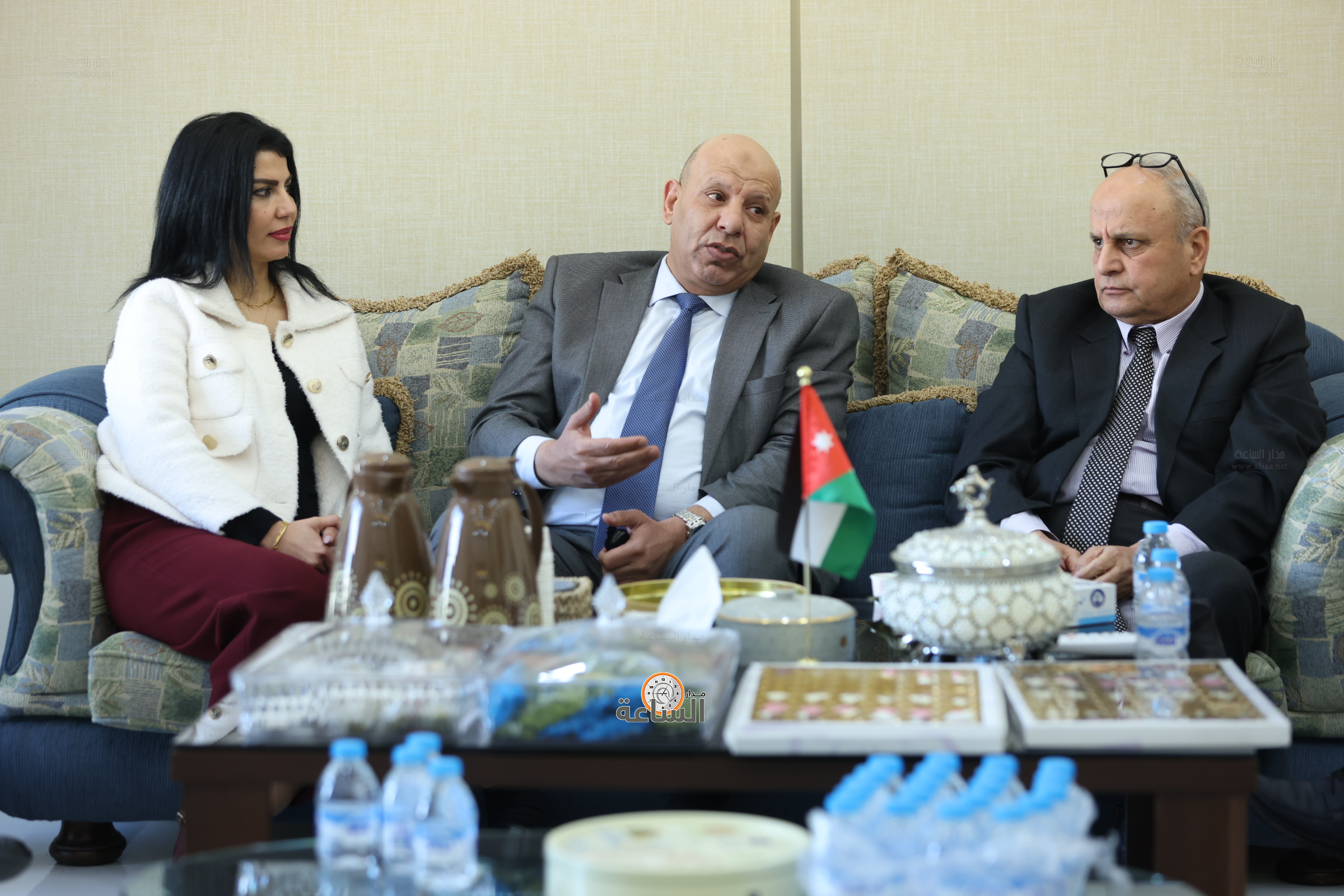 Madar Al-Saa Images 0.7685443882662543