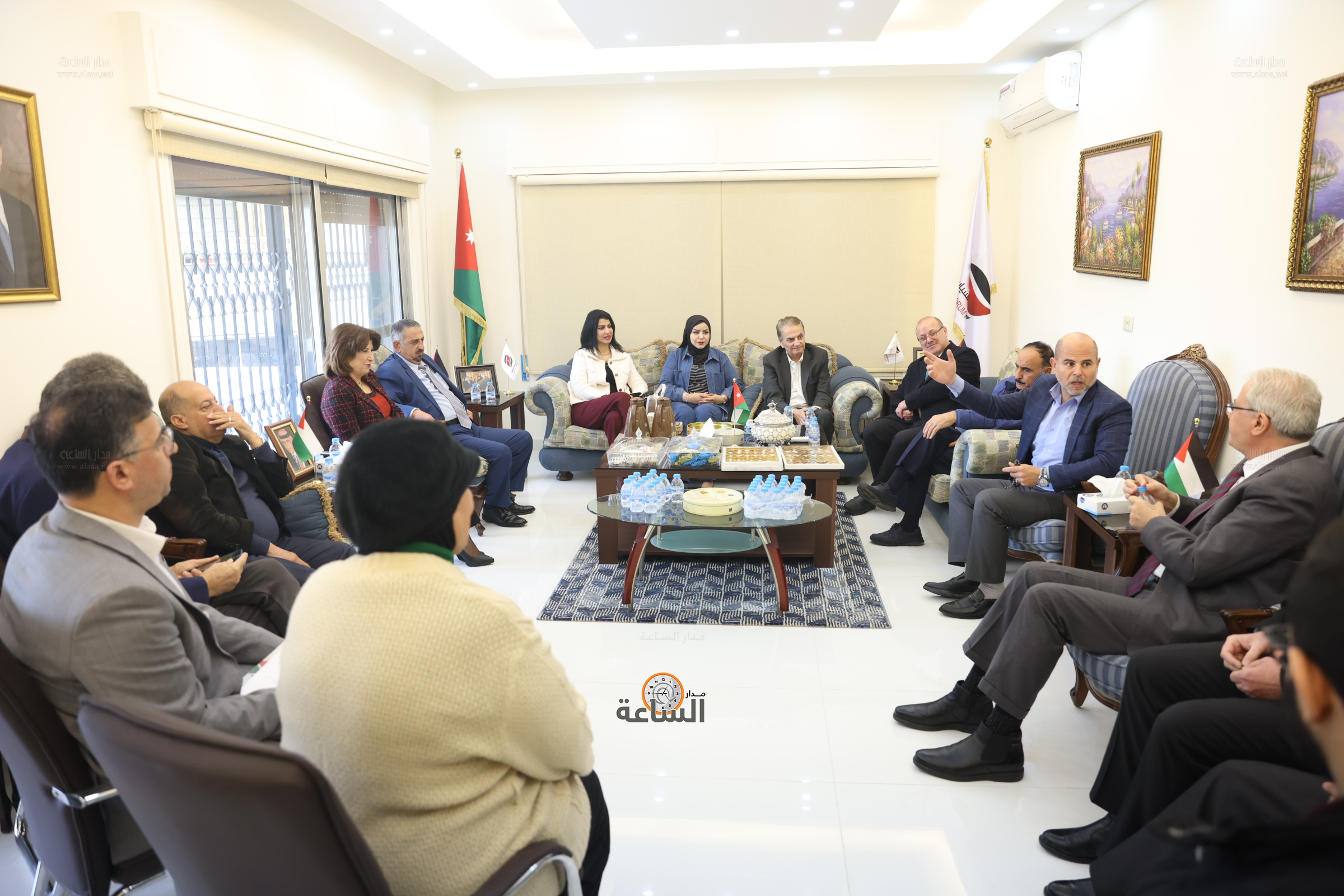 Madar Al-Saa Images 0.7546433120717573