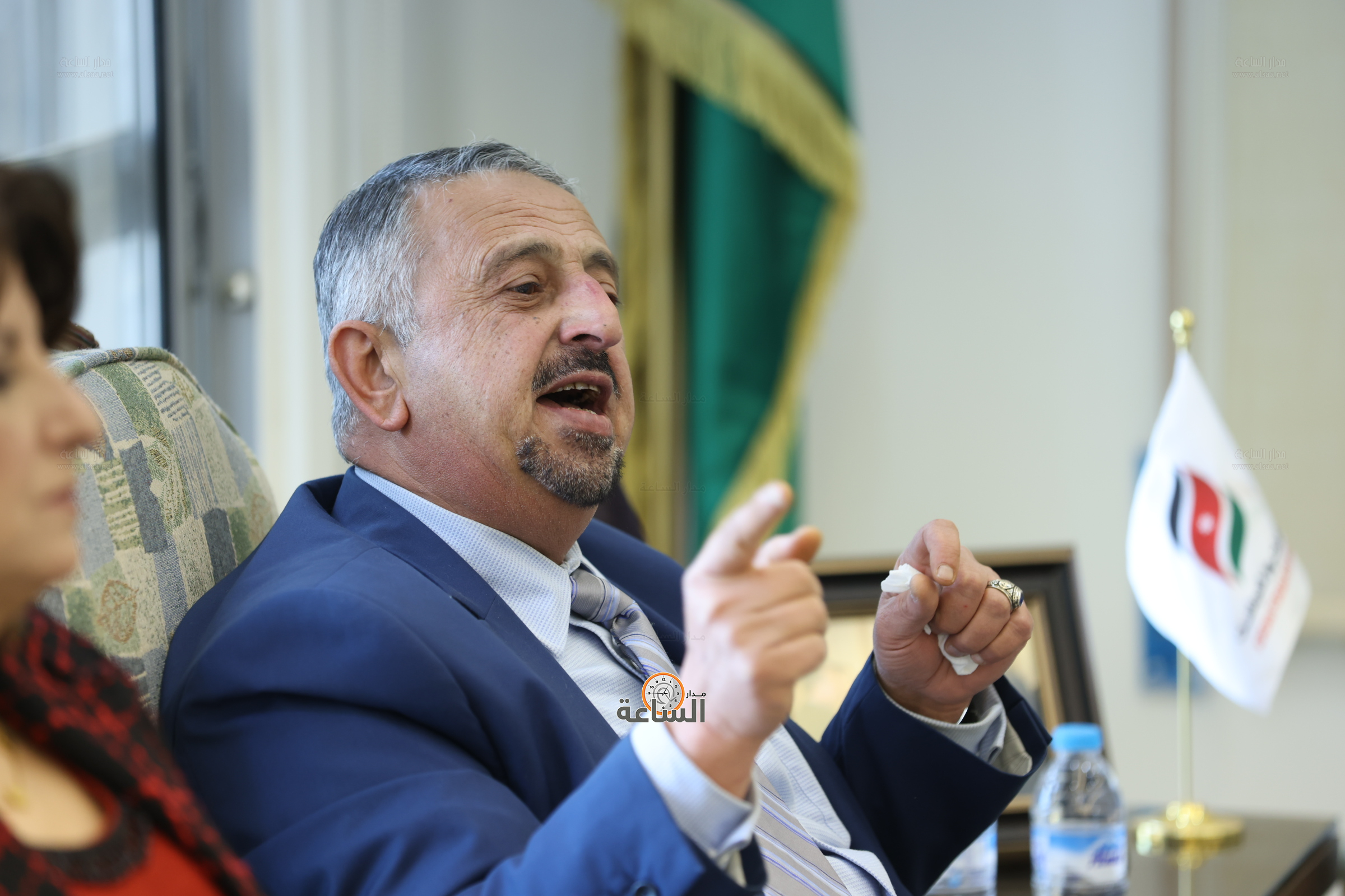 Madar Al-Saa Images 0.4568543377946809