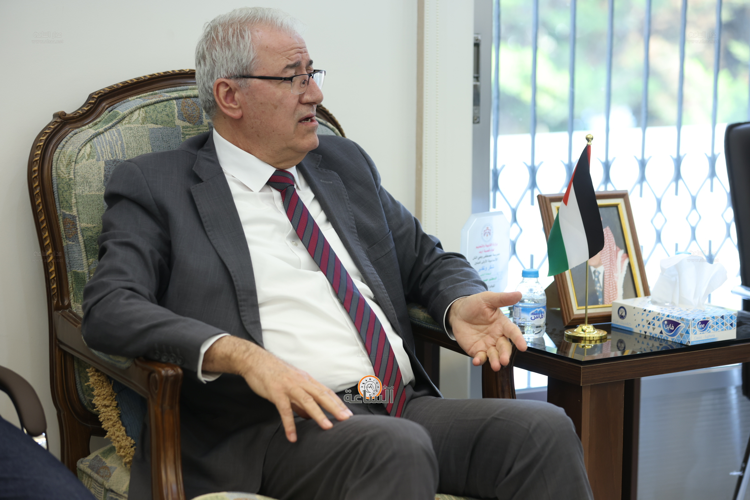 Madar Al-Saa Images 0.9999528561599799