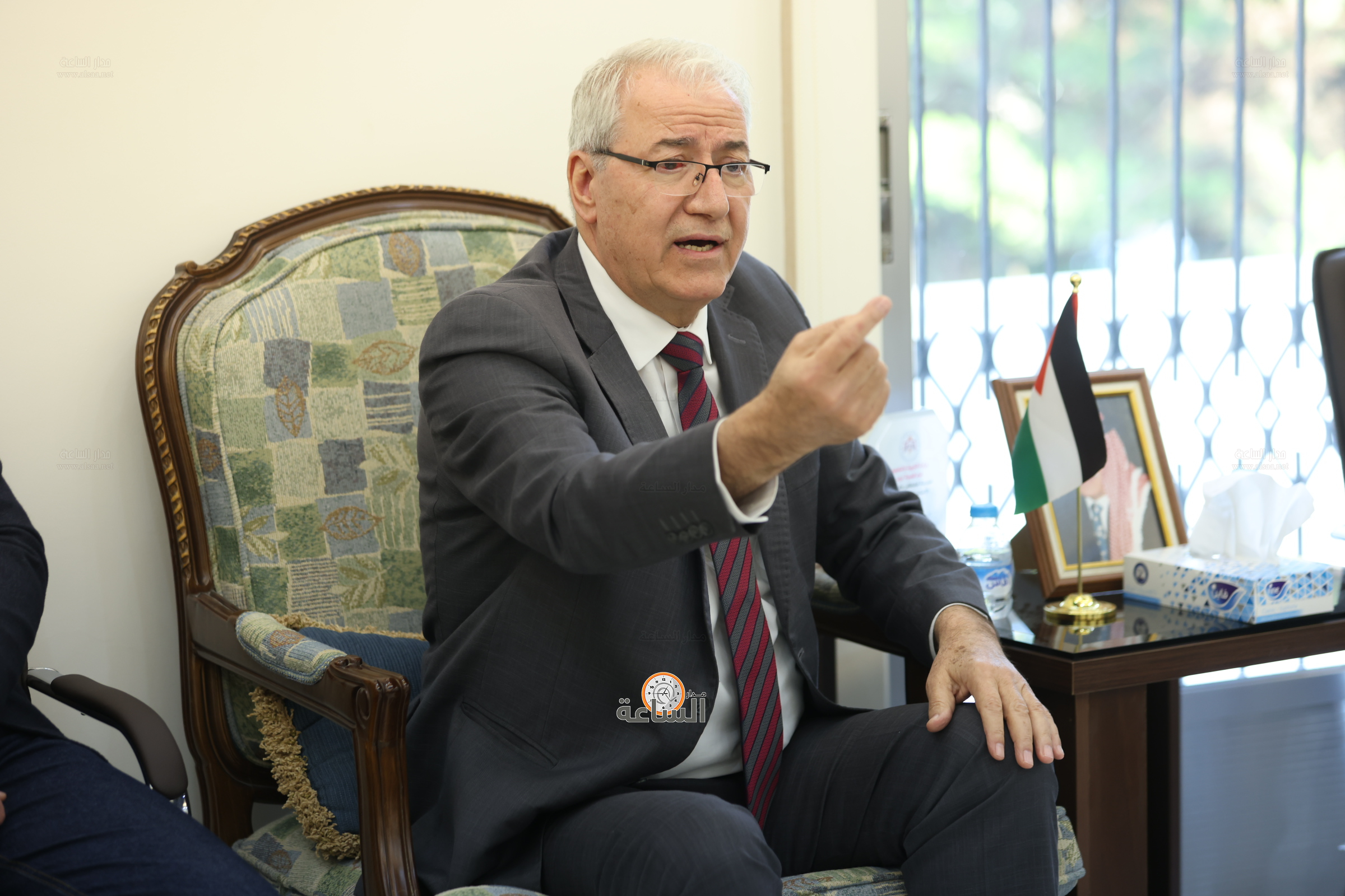 Madar Al-Saa Images 0.8082312076218084