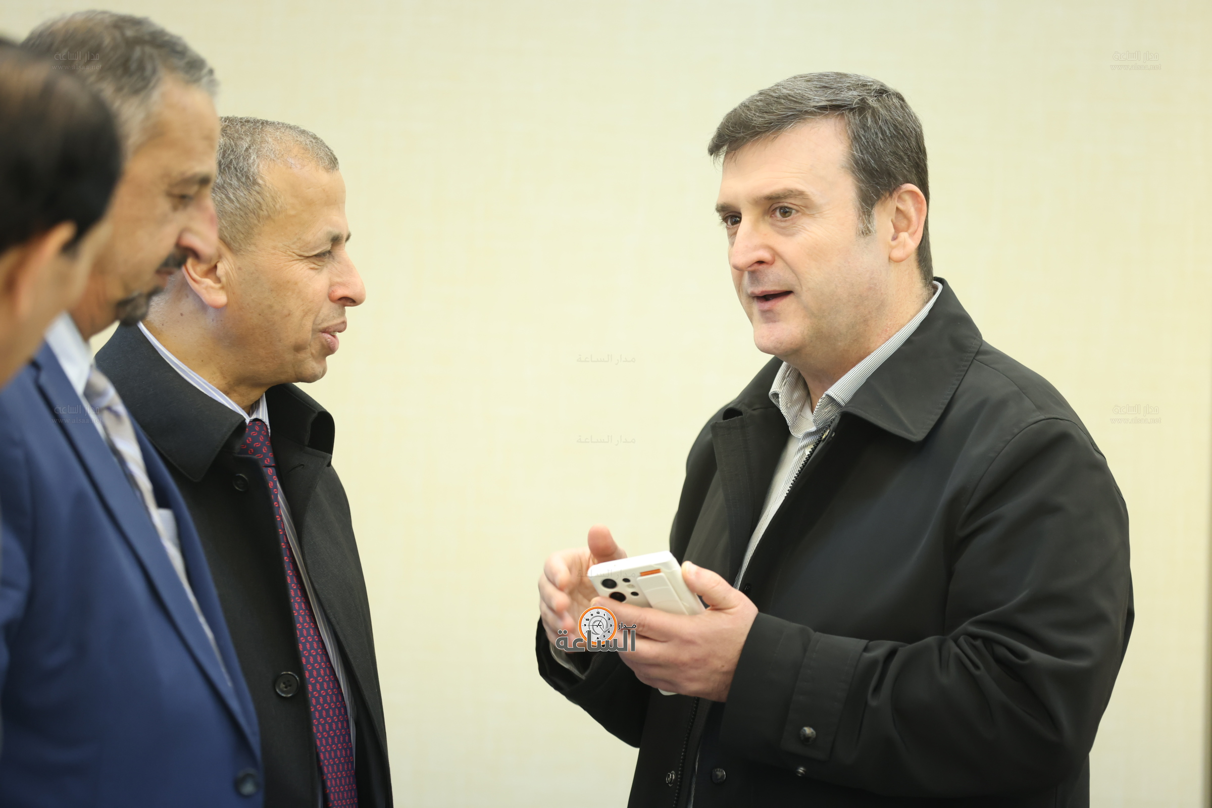 Madar Al-Saa Images 0.322050190148366