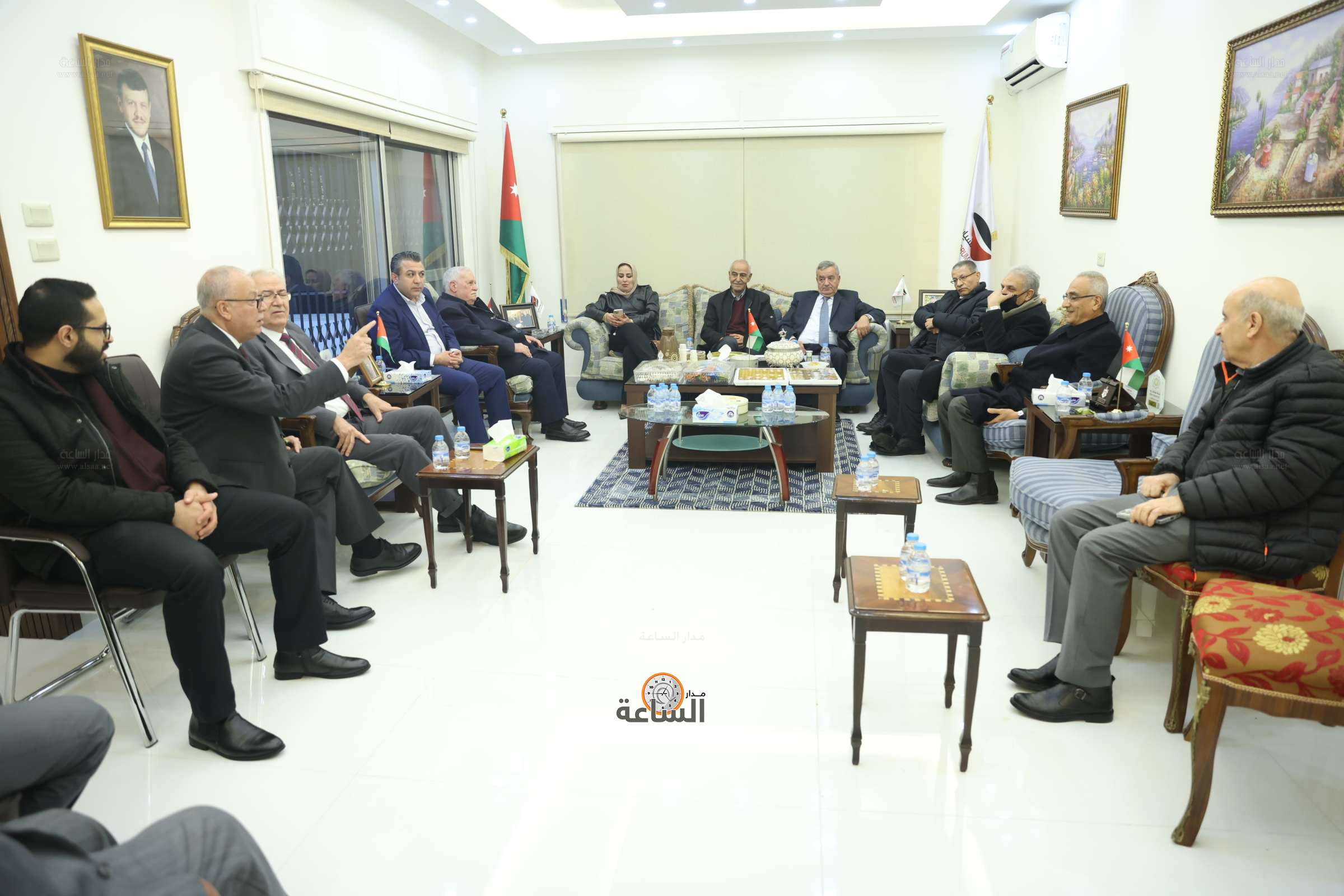 Madar Al-Saa Images 0.7274334353833442