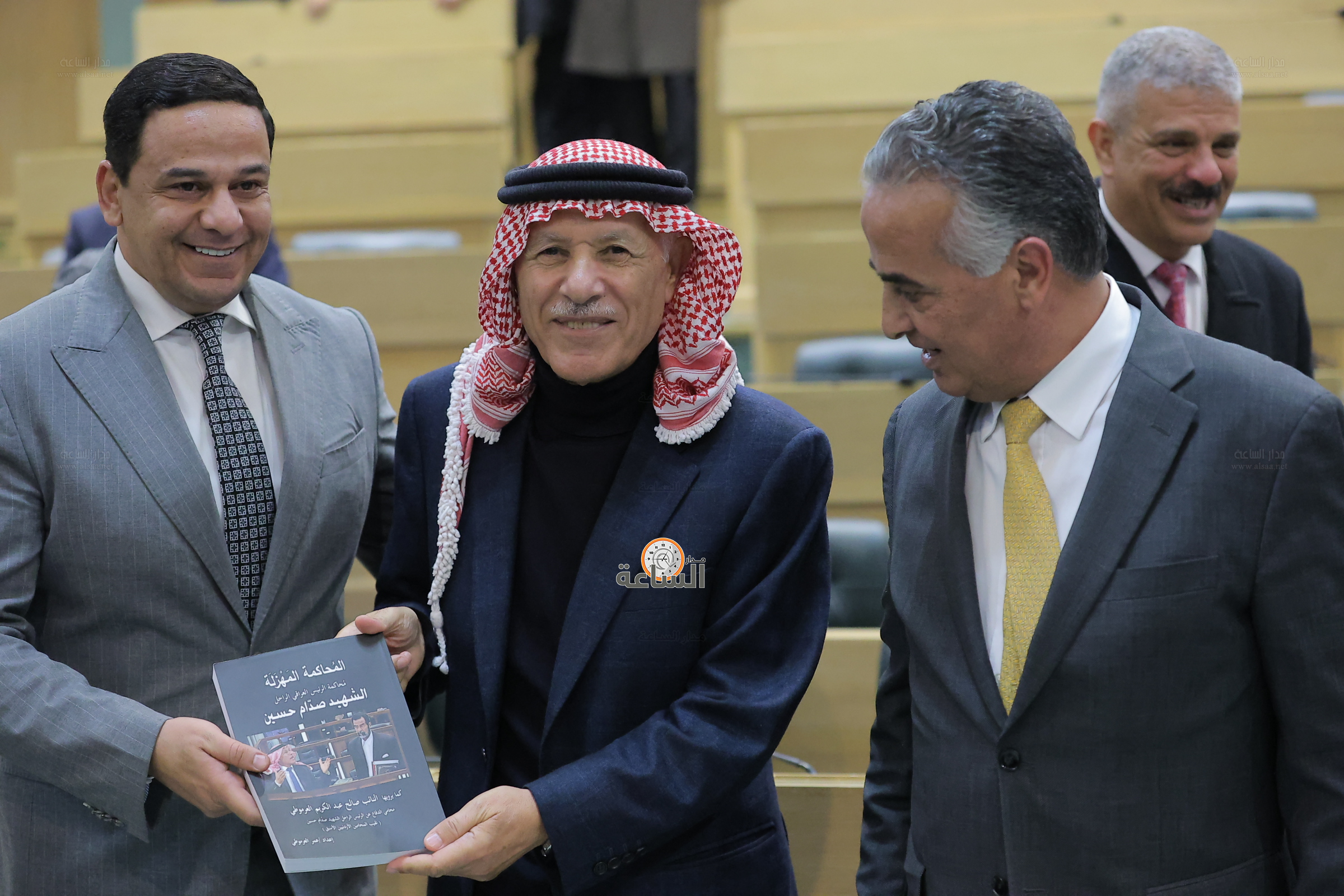 Madar Al-Saa Images 0.4303762339275943