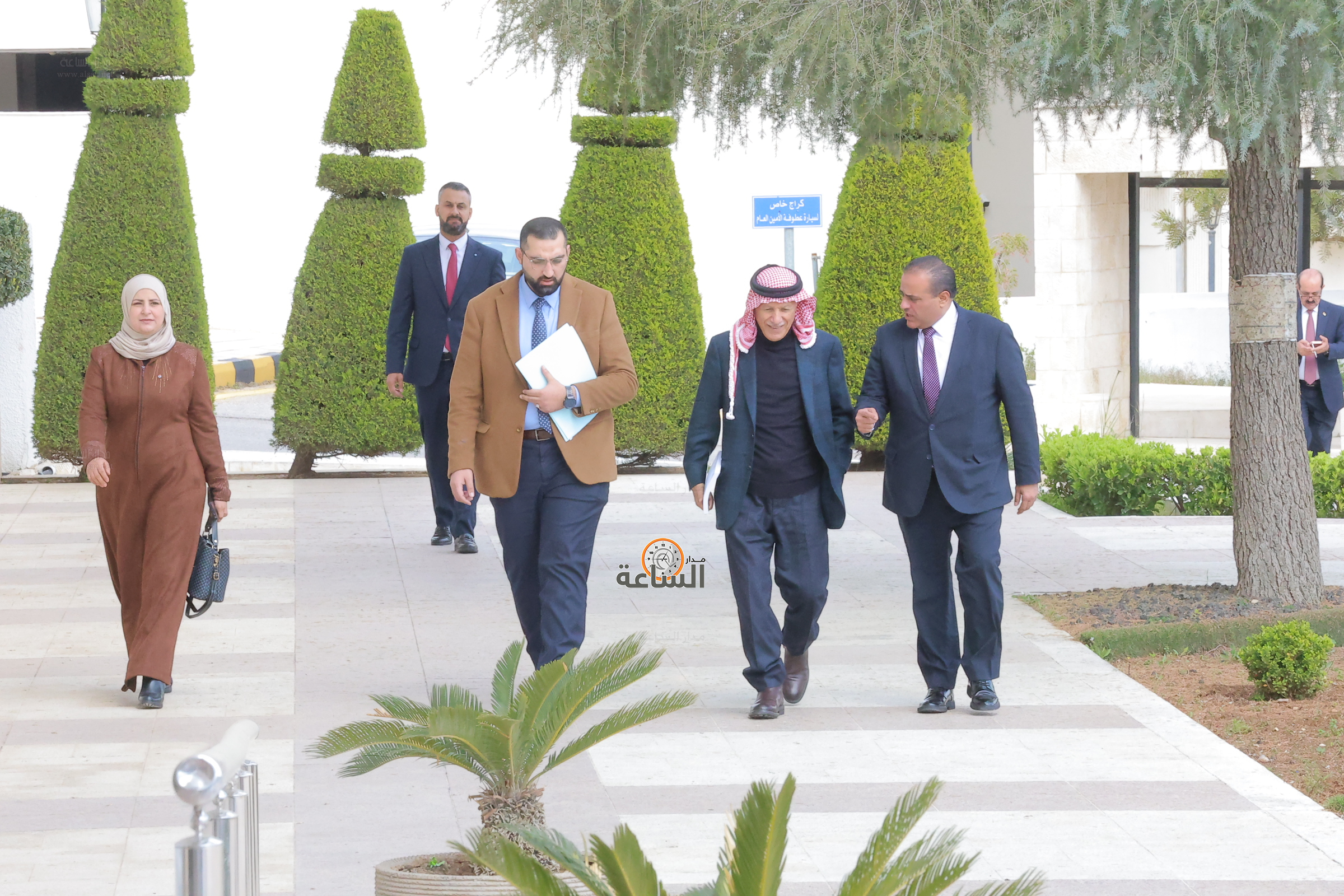 Madar Al-Saa Images 0.5712757835109228