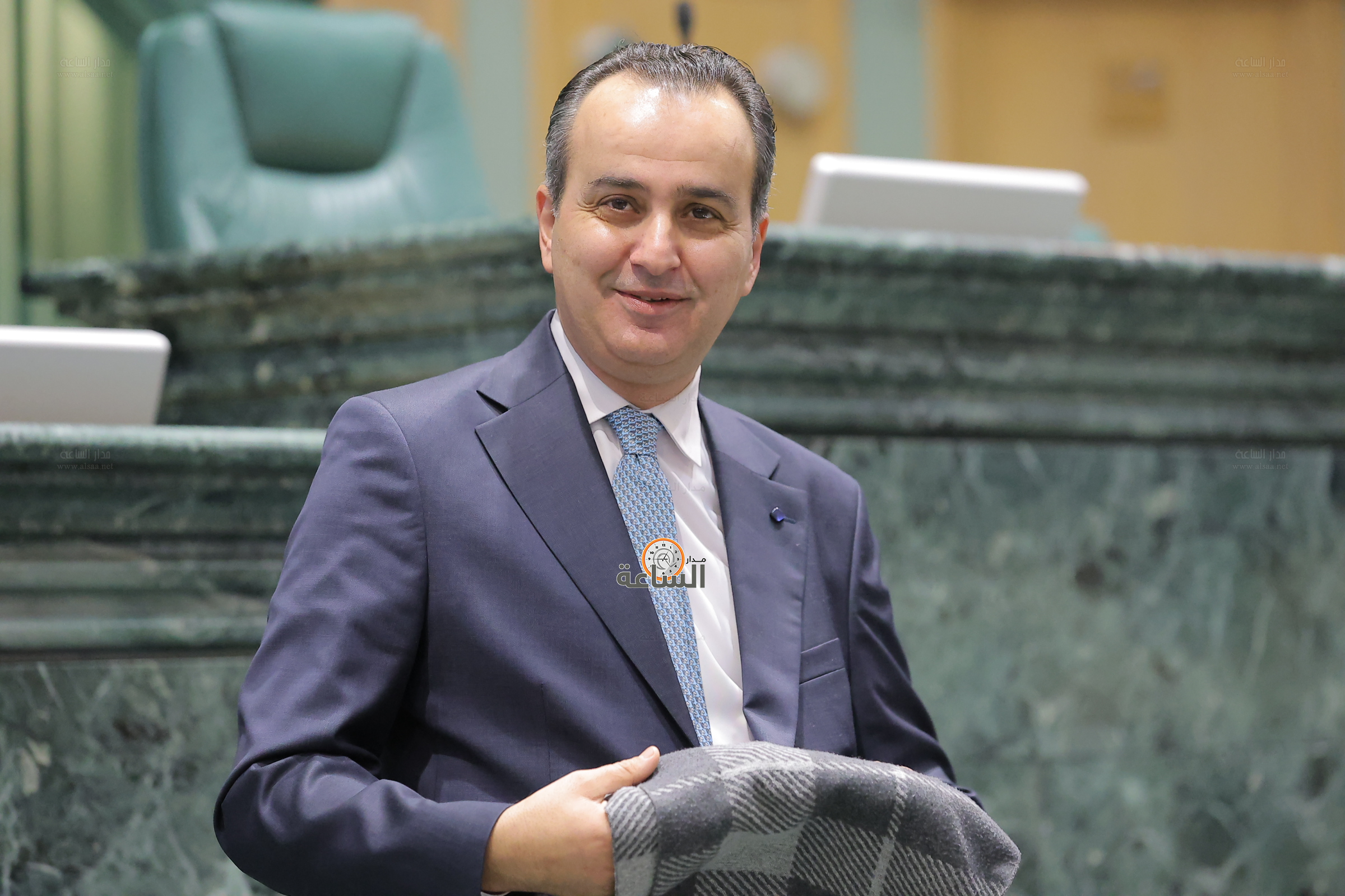 Madar Al-Saa Images 0.9651516820414855