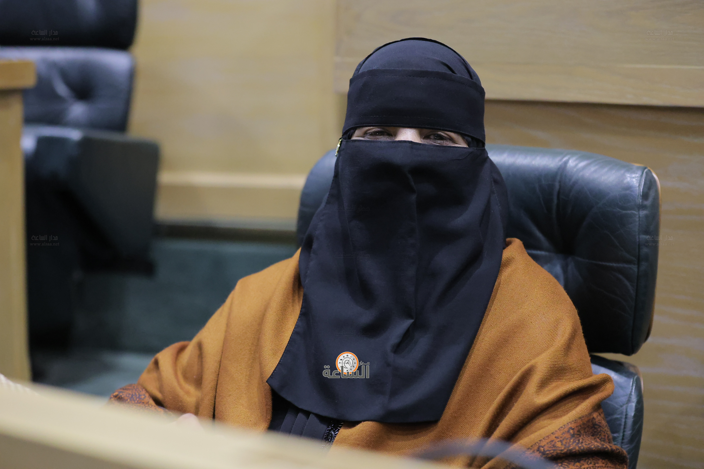 Madar Al-Saa Images 0.8088654188374592