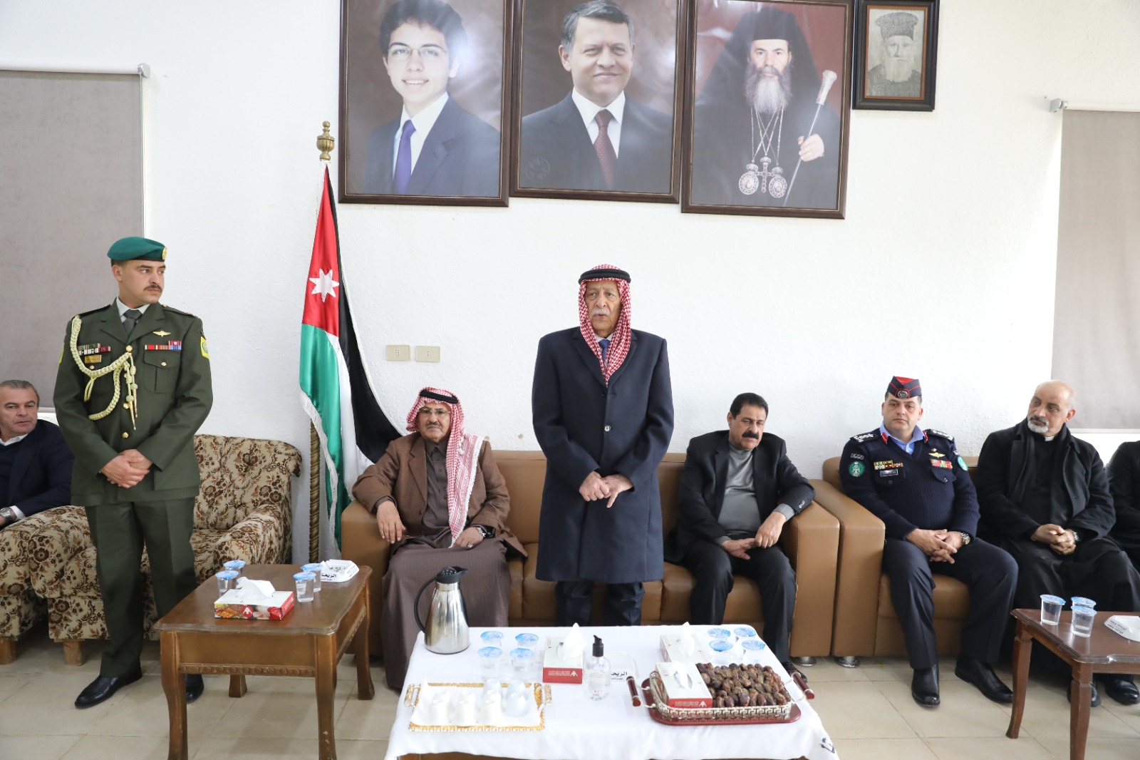 Madar Al-Saa Images 0.37325060956022393