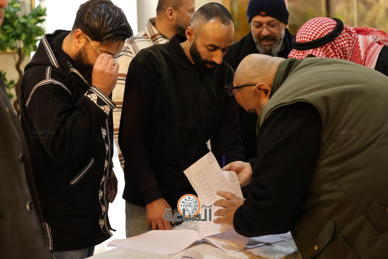 Madar Al-Saa Images 0.14108299022083792