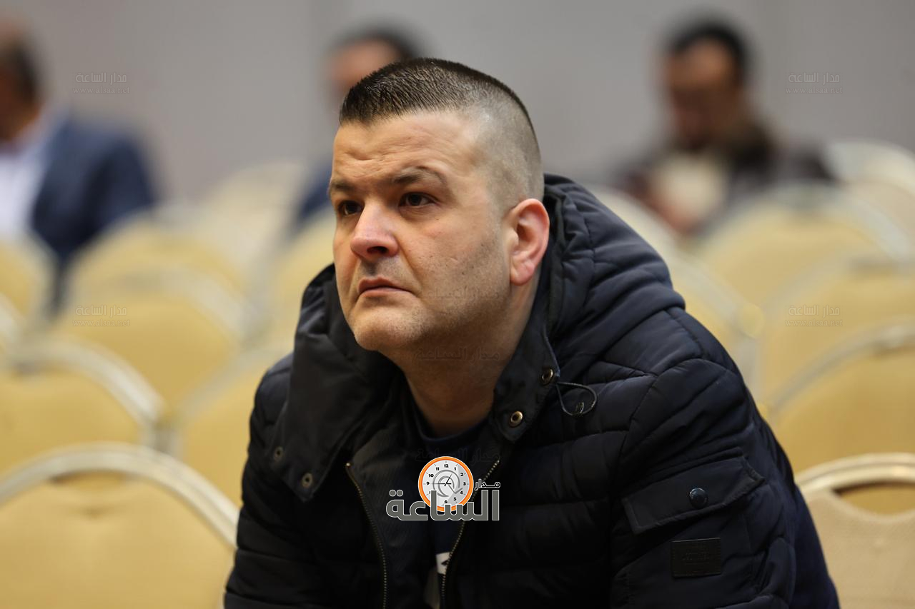 Madar Al-Saa Images 0.924544254164616