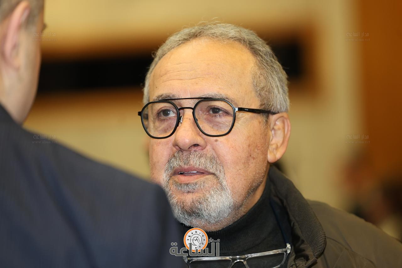 Madar Al-Saa Images 0.9341783100846813