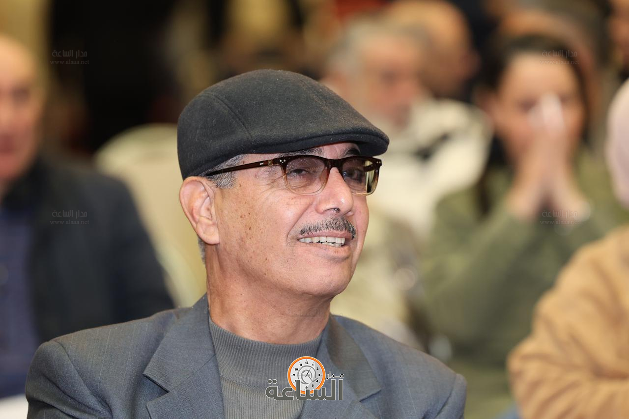 Madar Al-Saa Images 0.3829045642369281