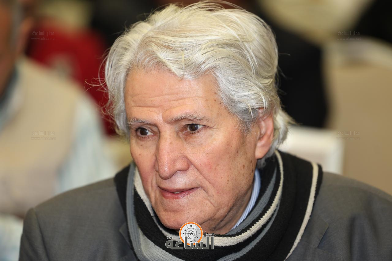 Madar Al-Saa Images 0.3299215371108404