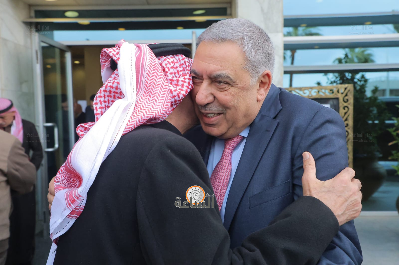 Madar Al-Saa Images 0.47651294894935303