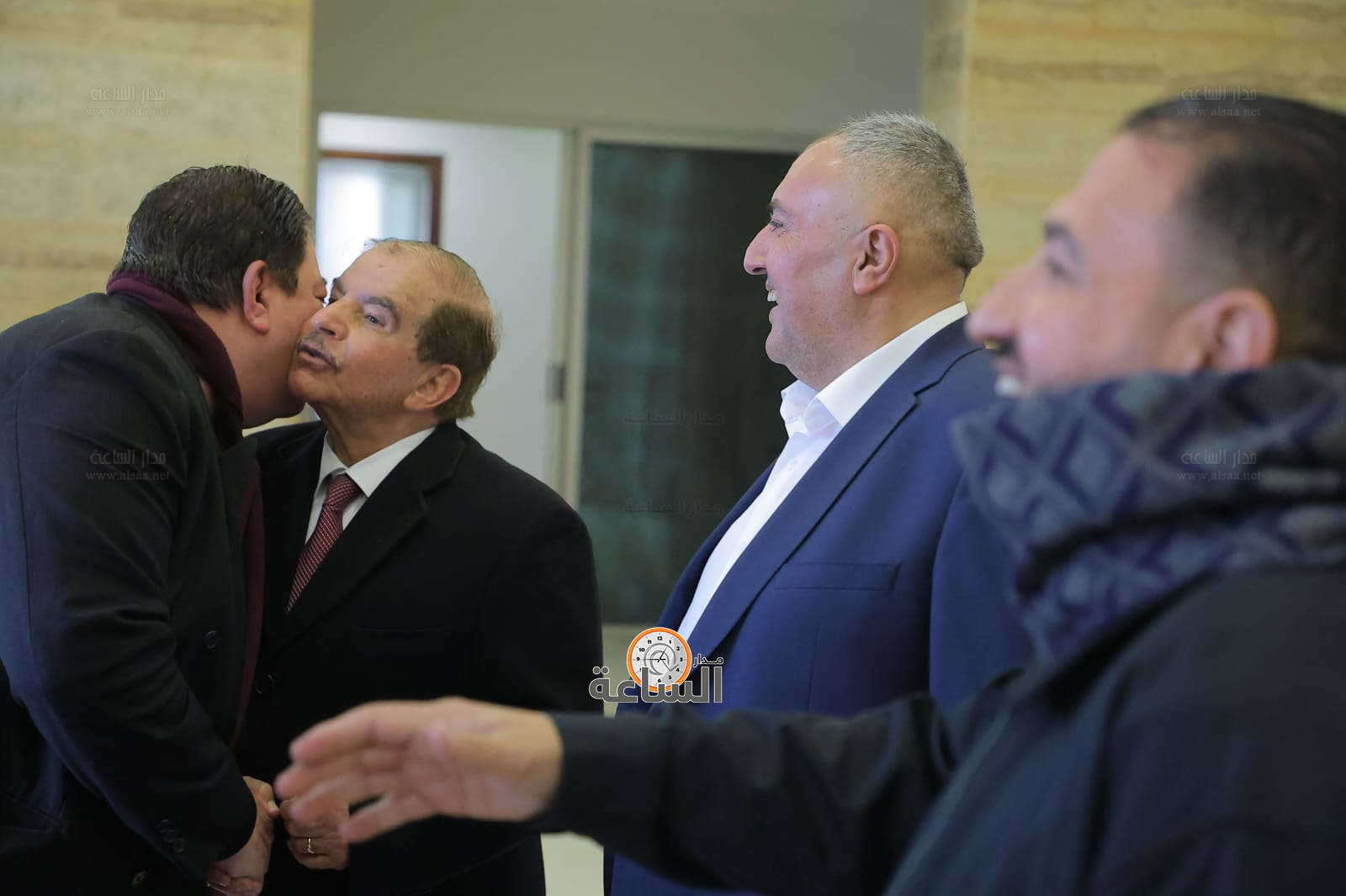 Madar Al-Saa Images 0.9402695218919458