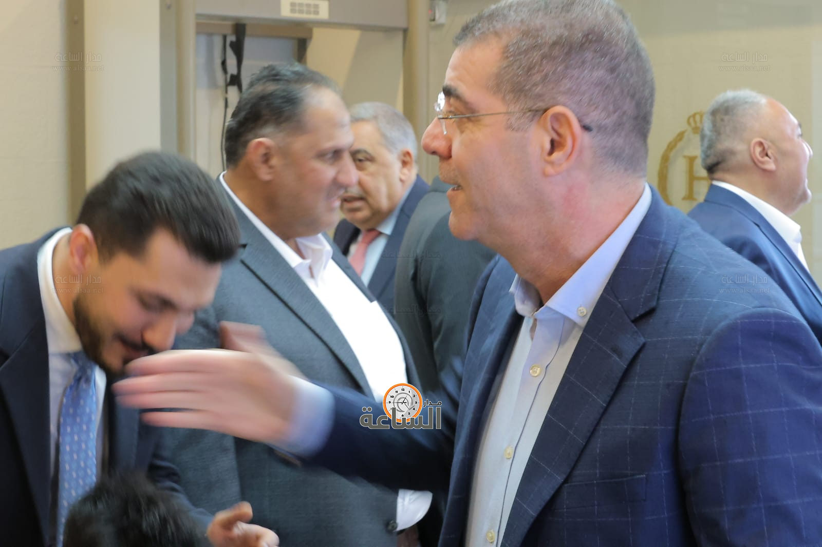 Madar Al-Saa Images 0.463621209336879