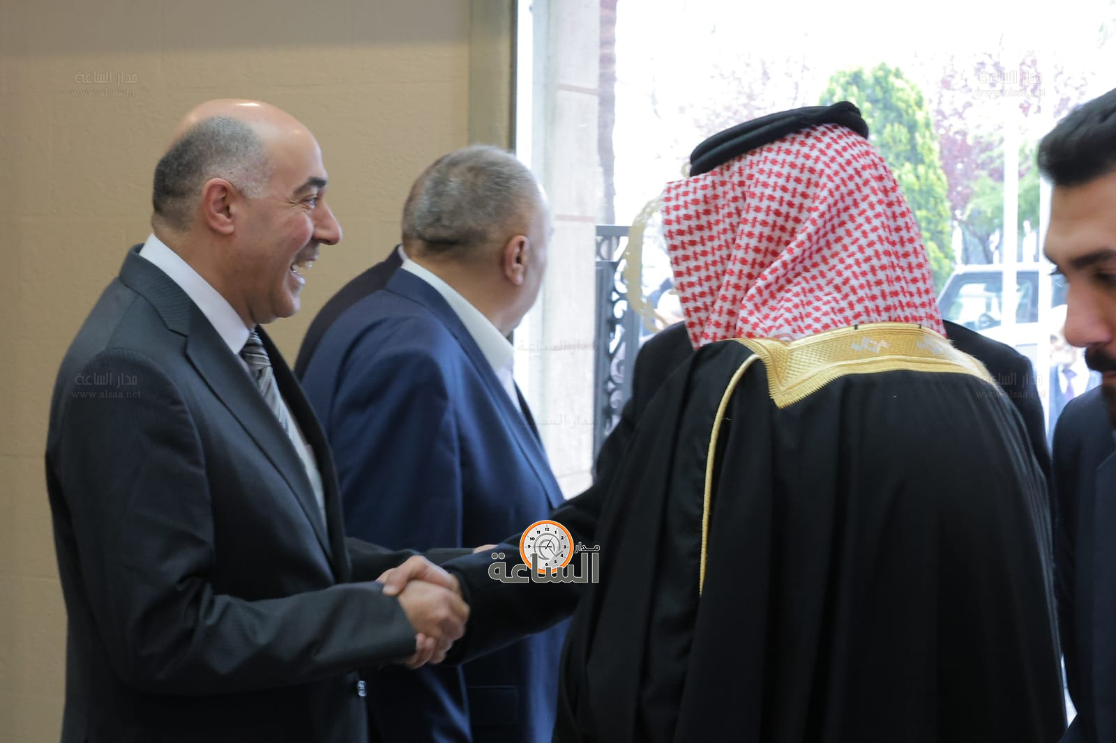 Madar Al-Saa Images 0.3459970393004218