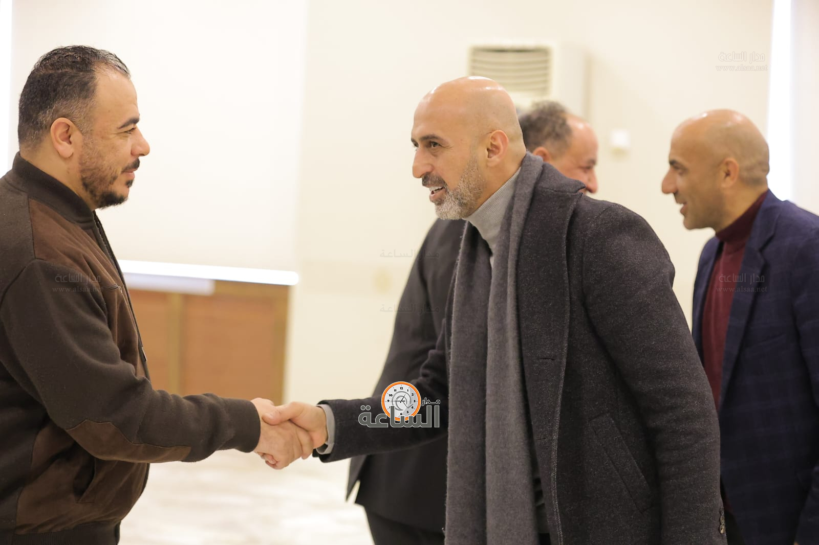 Madar Al-Saa Images 0.3236024550098484