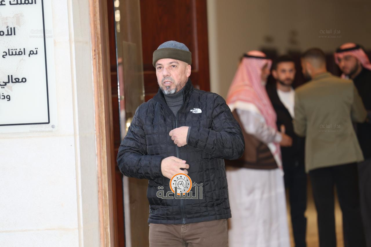 Madar Al-Saa Images 0.5869126062719727