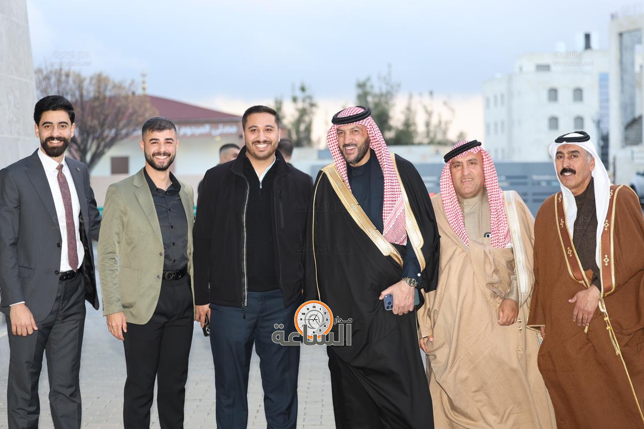 Madar Al-Saa Images 0.40600377365496565