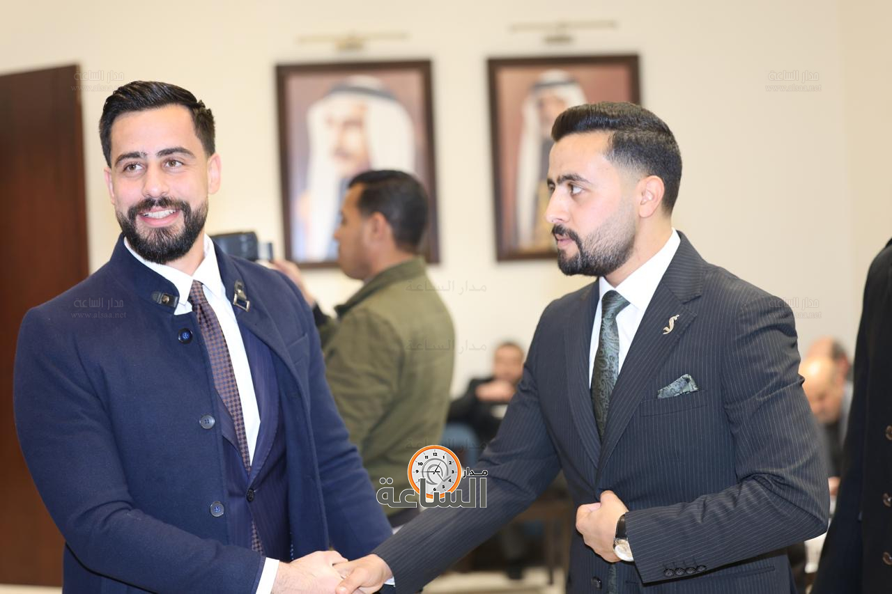 Madar Al-Saa Images 0.42531943388708926