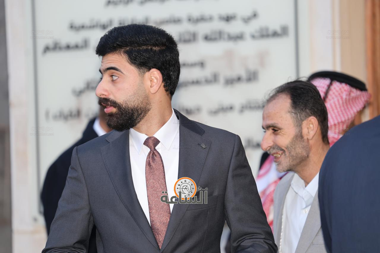 Madar Al-Saa Images 0.8113155403049821