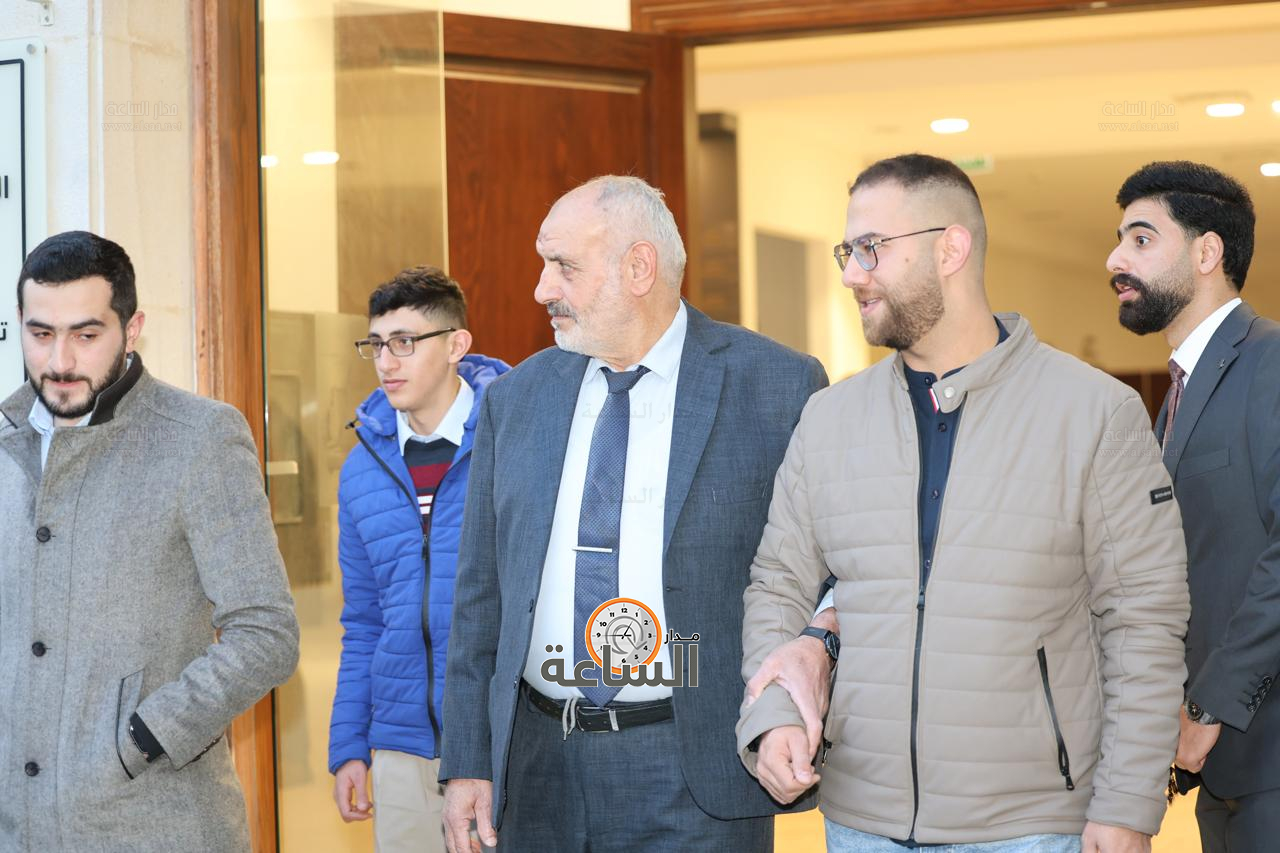 Madar Al-Saa Images 0.6732409681173643